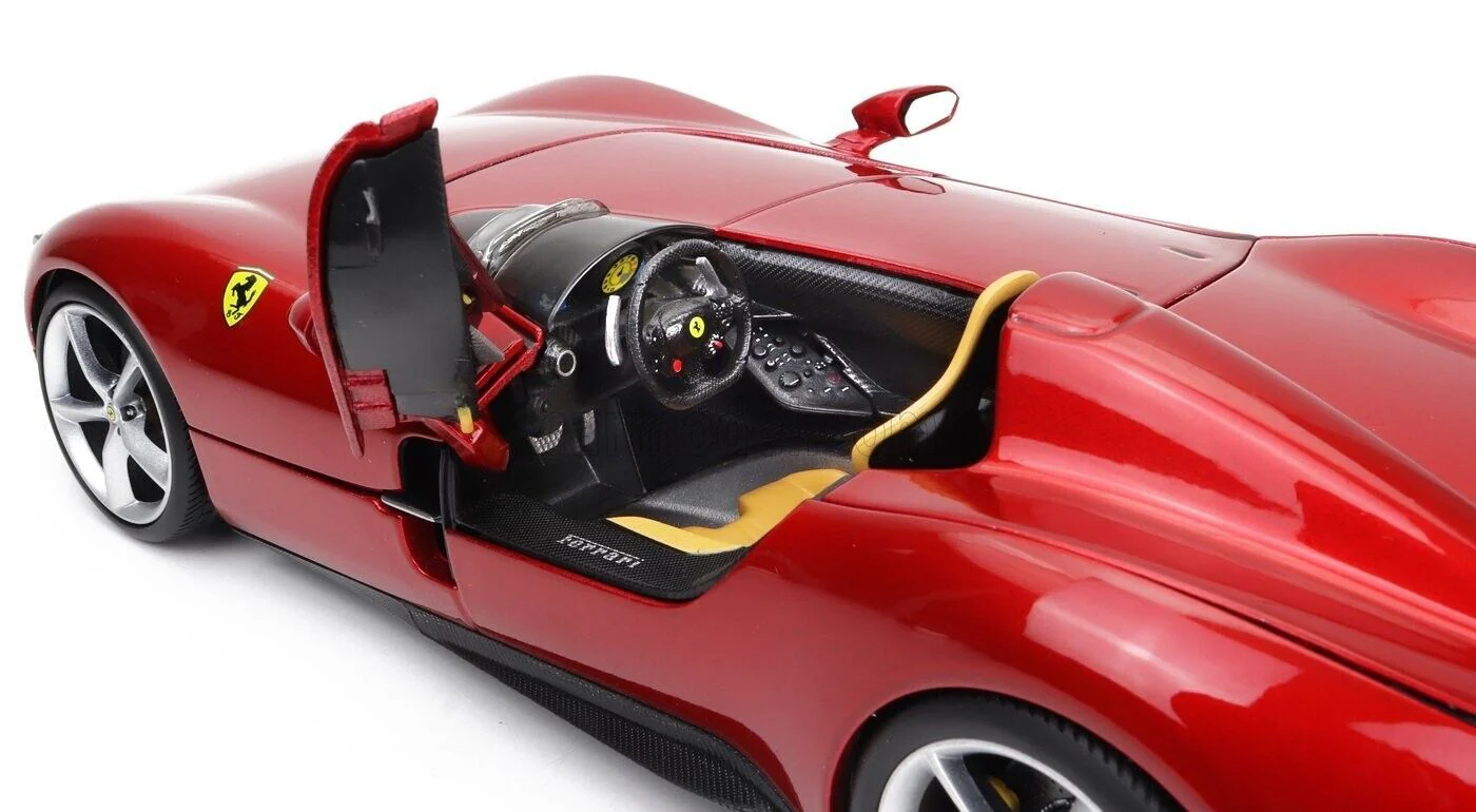 Bburago 2018 Ferrari Monza SP1 Rossa Monza Red Metallic 1:18 - Image 4