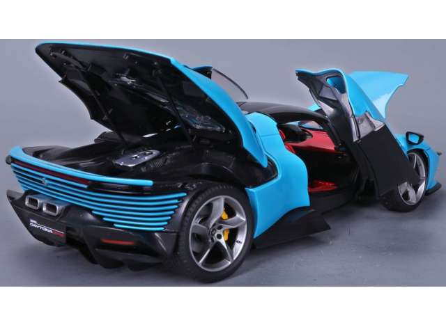 Bburago Signature Series Ferrari Daytona (W/ DISPLAY INCLUDED) SP3 Blue w/ Black Accents 1:18 - Image 3