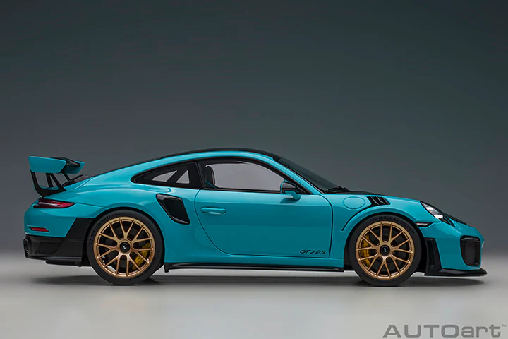 AUTOart Porsche 911 991.2 GT2 RS w/ Weissach Pkg Miami Blue 1:18 - Image 4