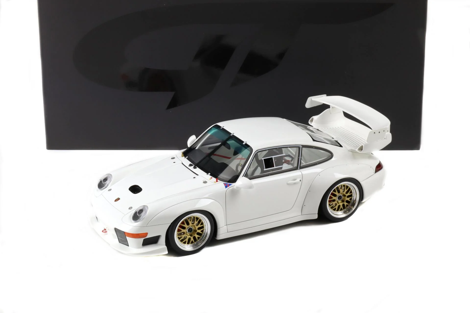 GT Spirit 1995 Porsche 911 993 GT2 Evo White 1:18