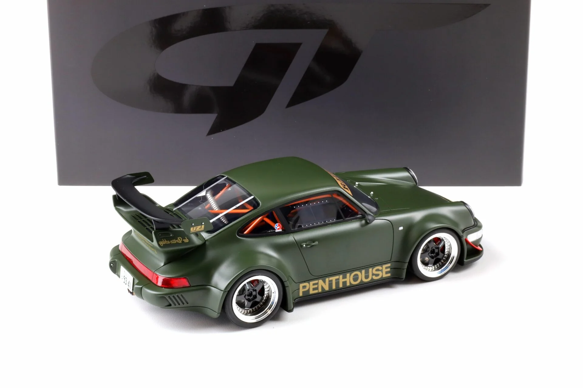 GT Spirit 2008 Porsche 911 964 RWB (Penthouse) Matte Army Green 1:18 - Image 3