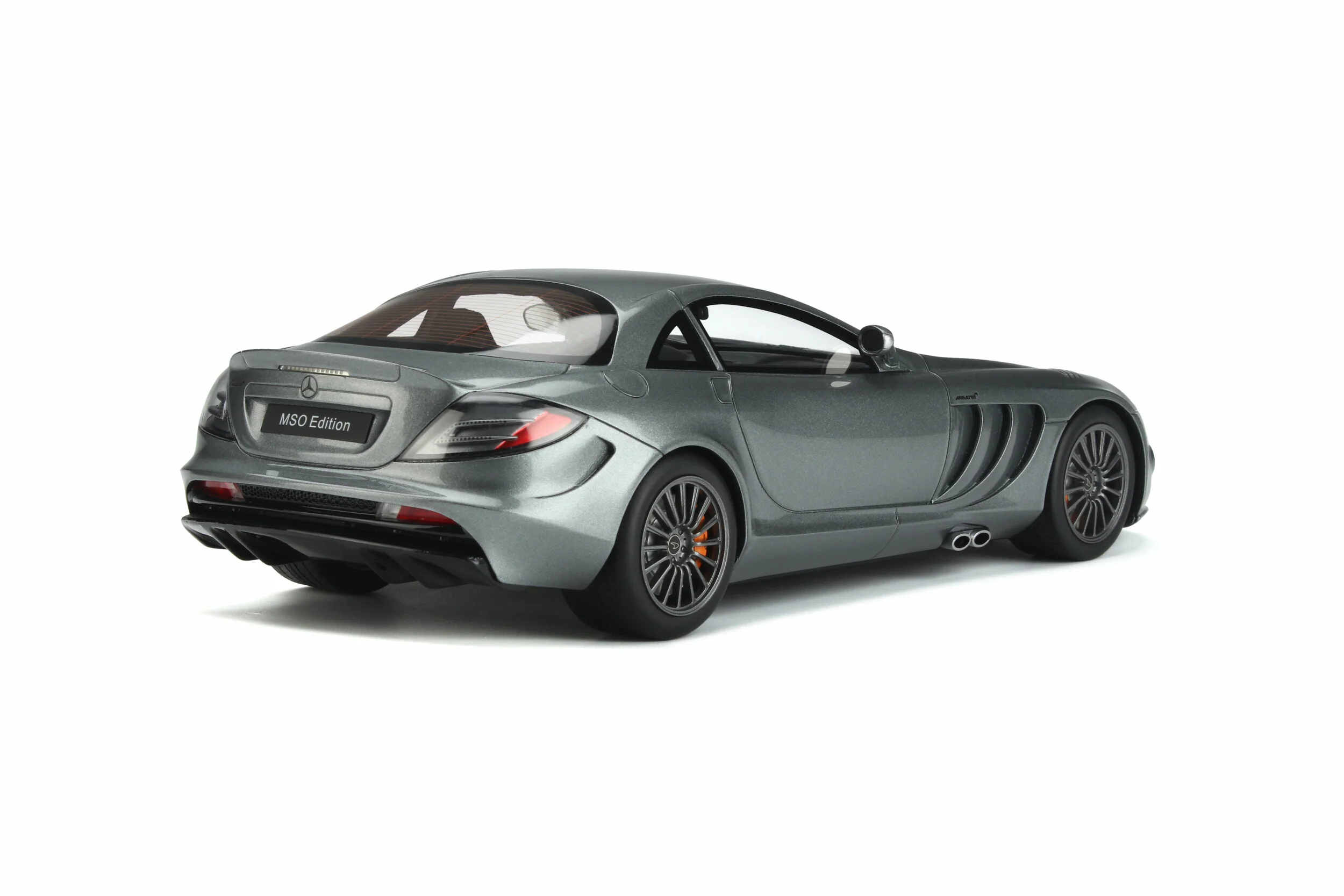 GT Spirit 2010 Mercedes Benz SLR MSO Edition Selenite Grey 1:18 - Image 2