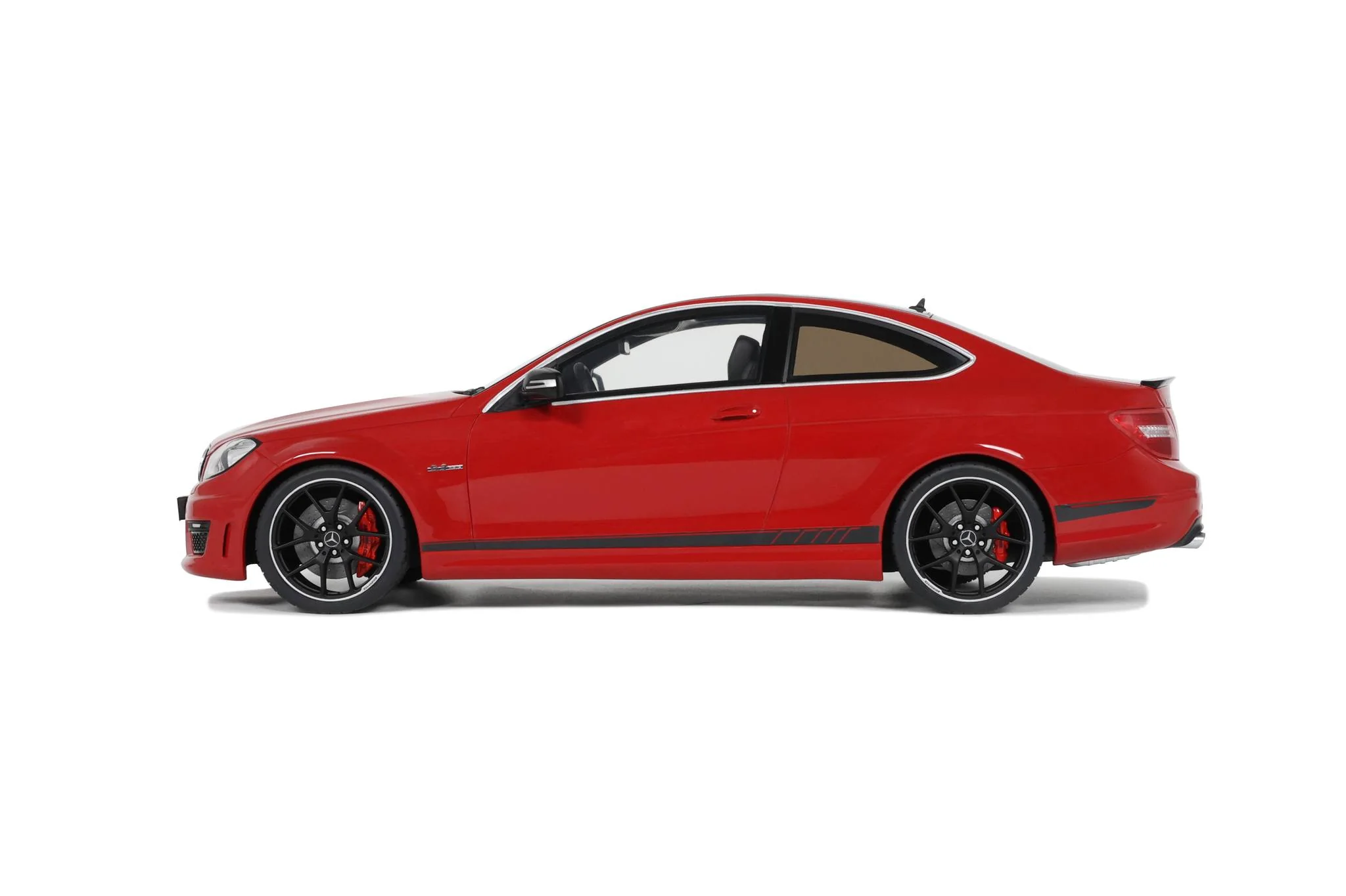 GT Spirit 2014 Mercedes Benz C63 AMG Edition 507 Coupe Fire Opal Red 1:18 - Image 5