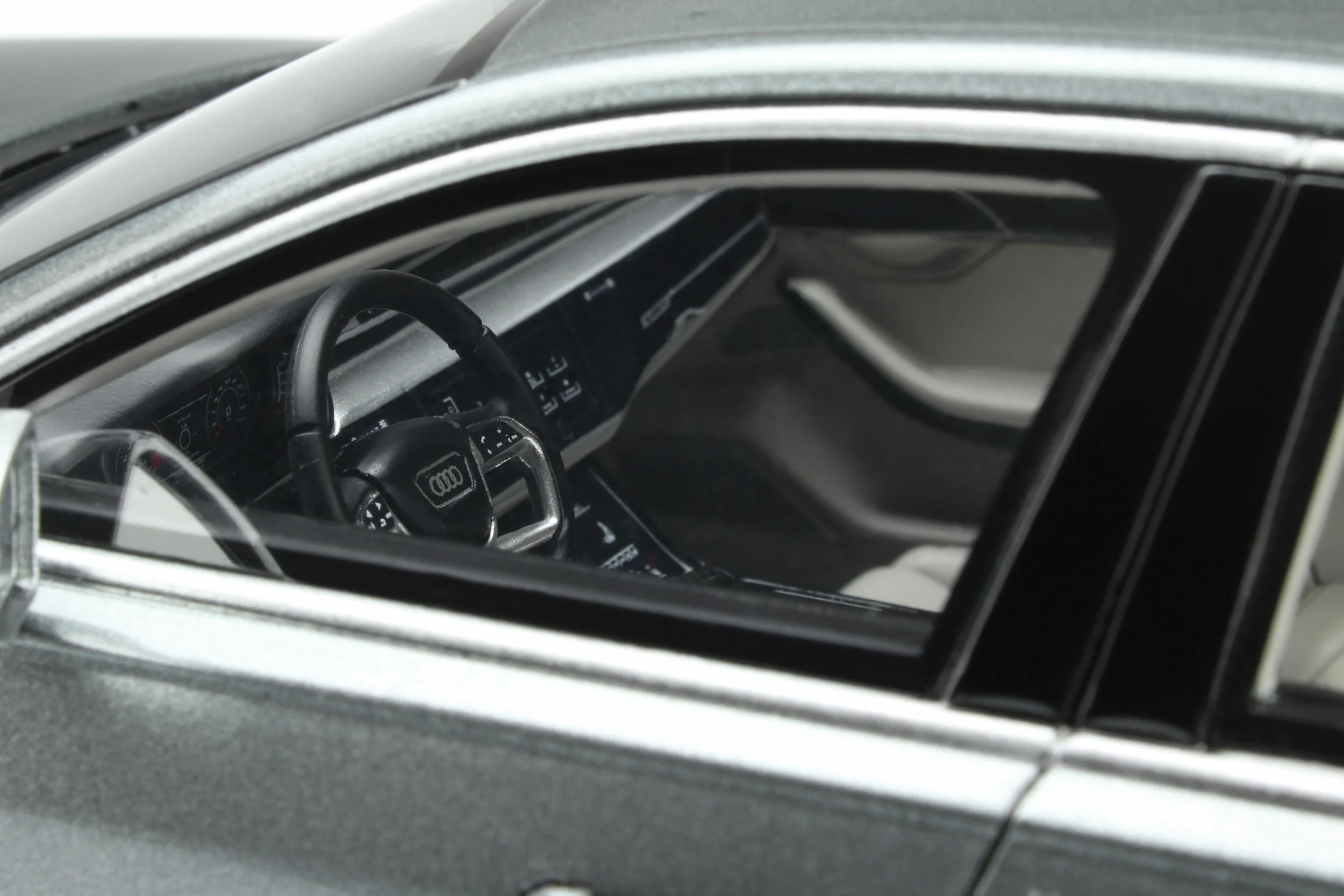 GT Spirit 2020 Audi S8 (D5) Sedan Daytona Grey Metallic 1:18 - Image 10