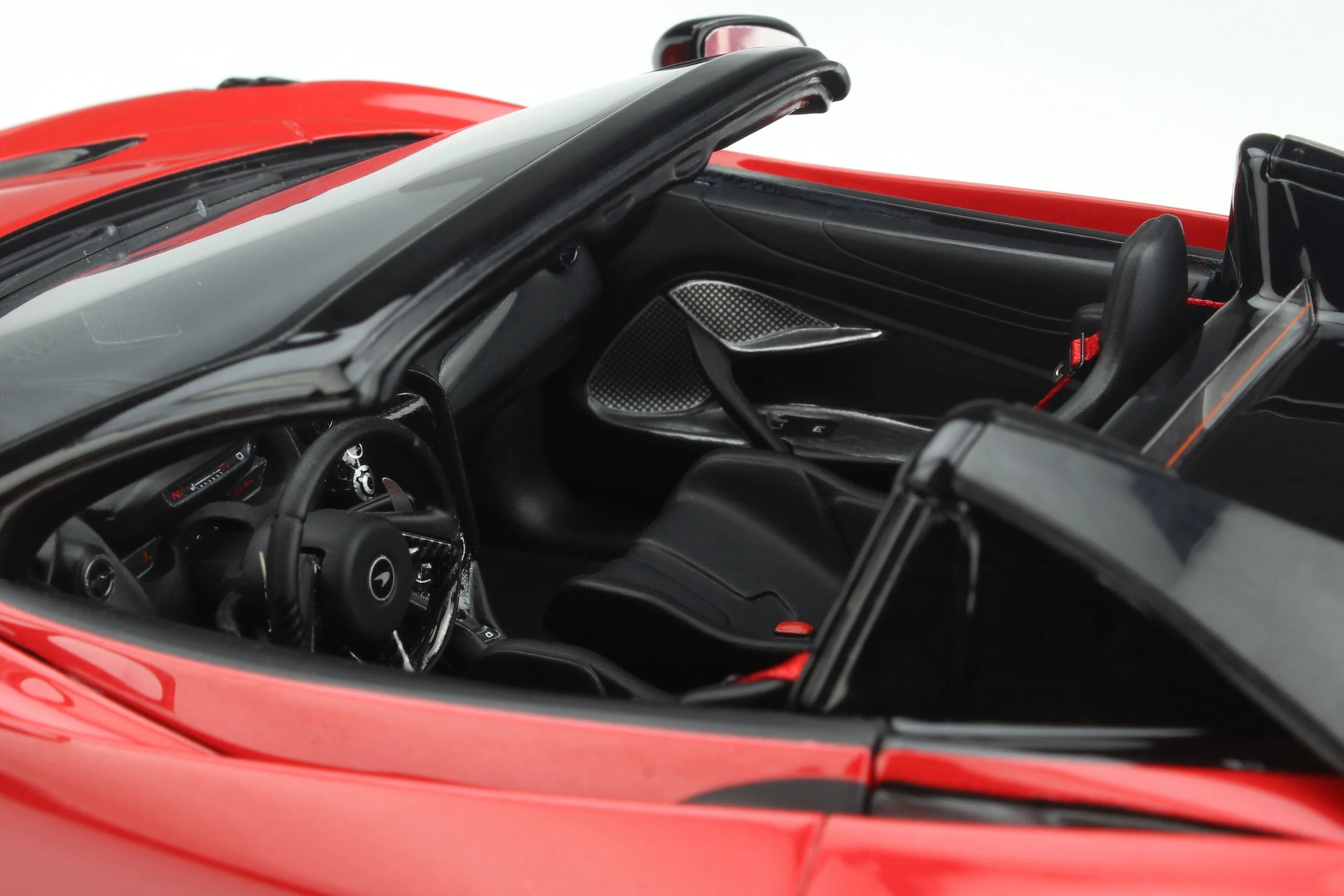 GT Spirit 2021 Mclaren 765LT Spyder Red 1:18 LIMITED, Resin - Image 10