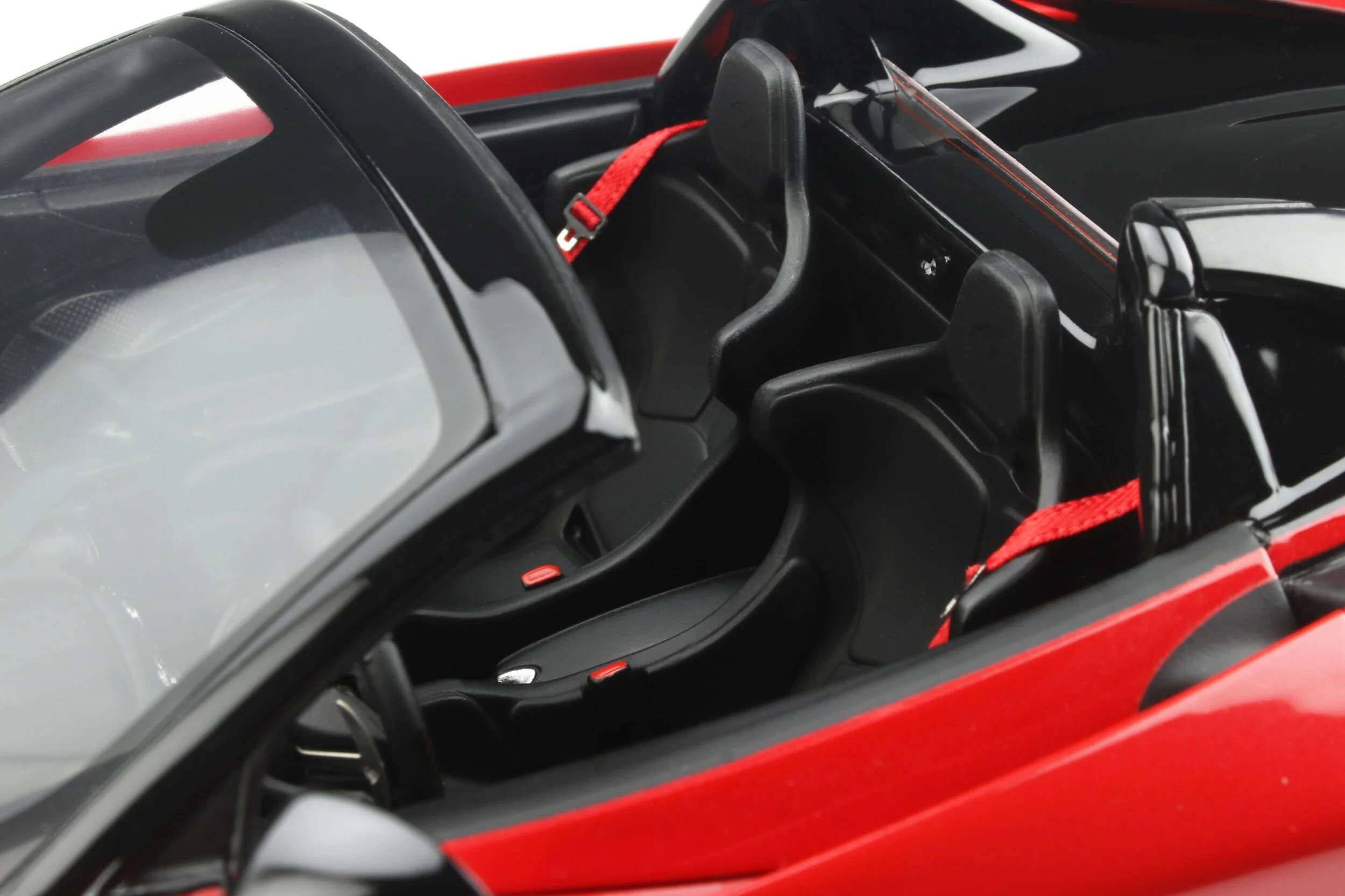 GT Spirit 2021 Mclaren 765LT Spyder Red 1:18 LIMITED, Resin - Image 11