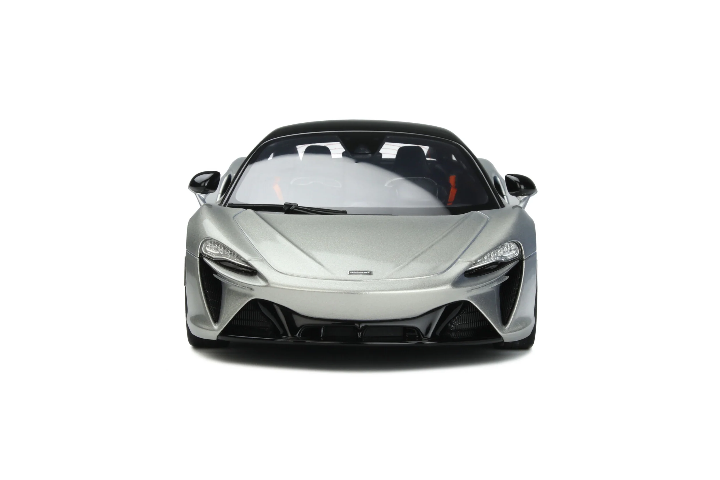 GT Spirit 2021 Mclaren Artura Silver Metallic 1:18 - Image 4