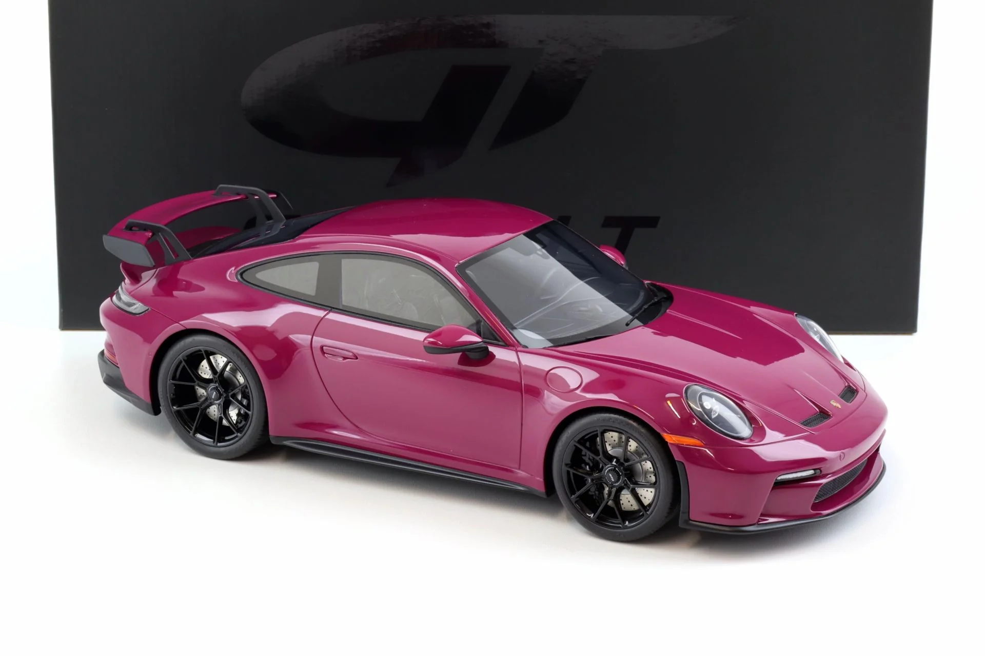 GT Spirit 2021 Porsche 911 992 GT3 Ruby Star Neo 1:12 - Image 2