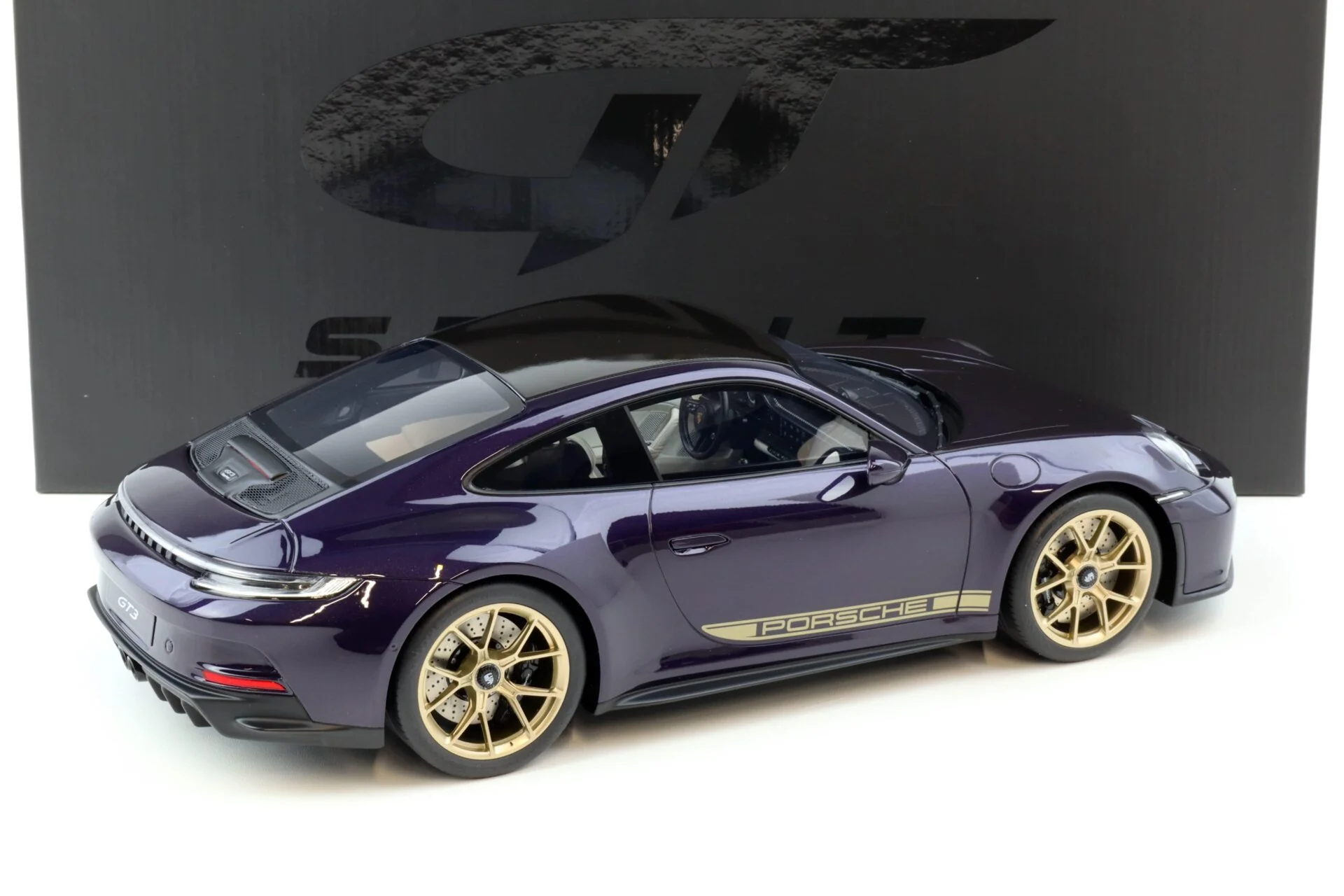 GT Spirit 2021 Porsche 911 992 GT3 Touring Viola Metallic Purple 1:12 - Image 3
