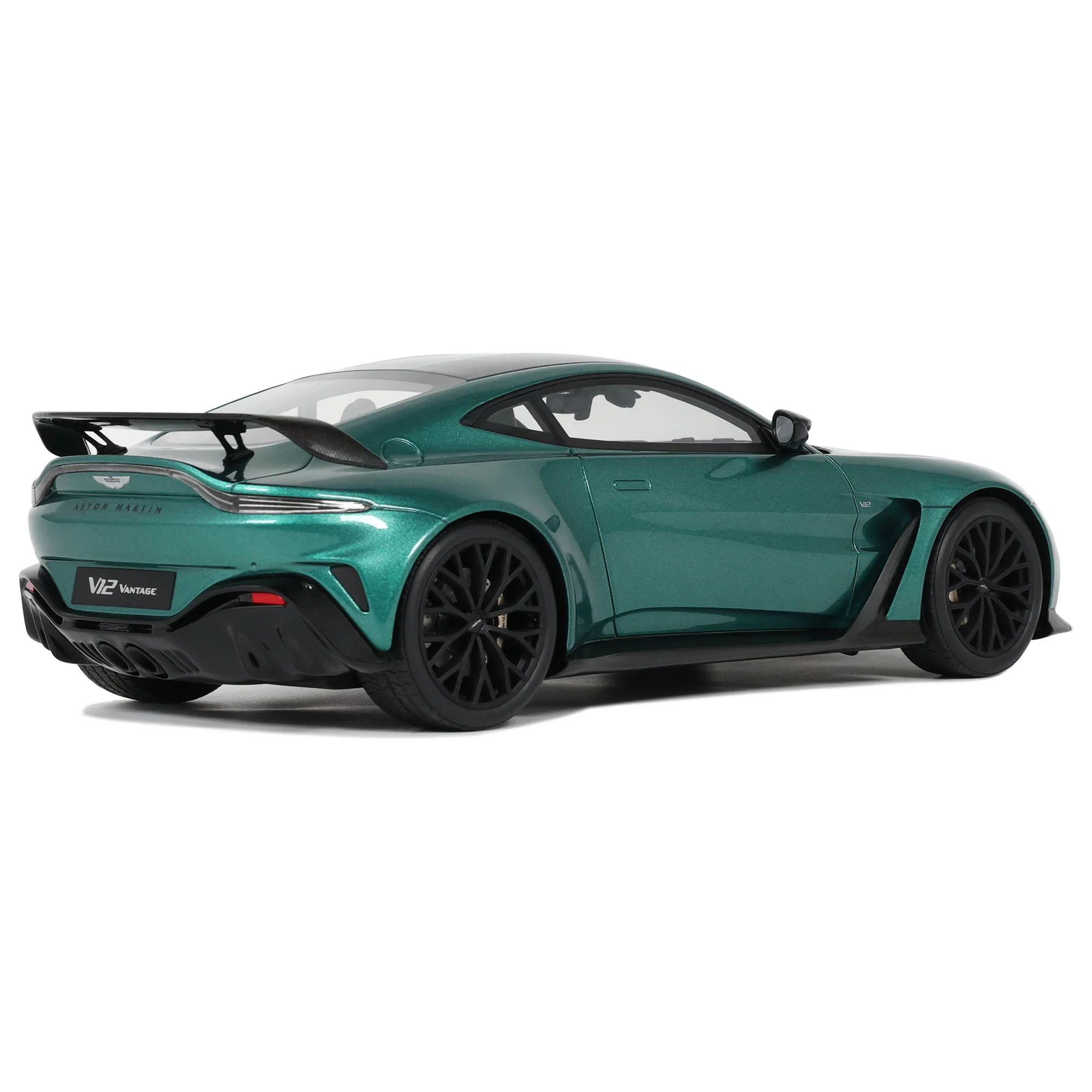 GT Spirit 2023 Aston Martin V12 Vantage Racing Green 1:18 - Image 2