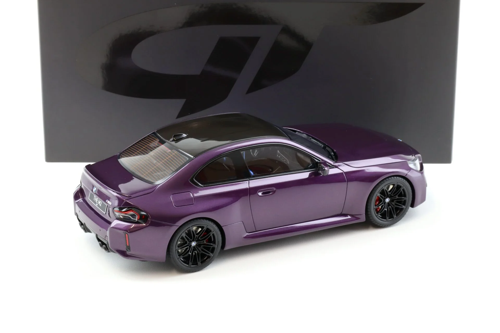GT Spirit 2023 BMW M2 (G87) Coupe Twilight Purple Metallic 1:18 - Image 3