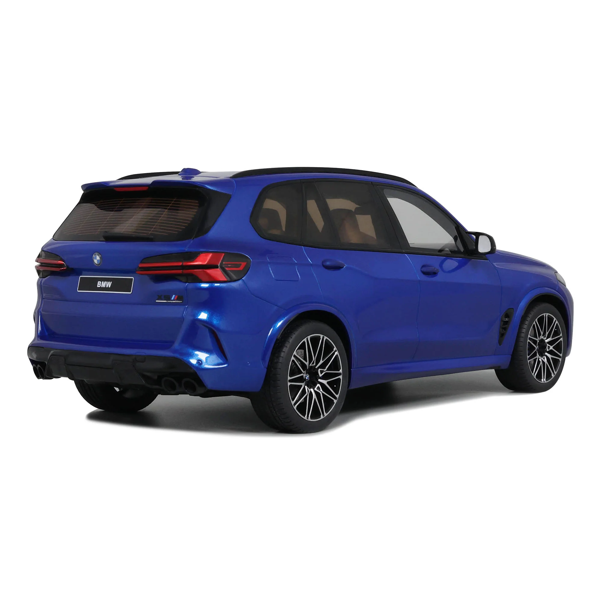 GT Spirit 2023 BMW X5M (G05) Competition Marina Bay Blue Metallic 1:18 - Image 6