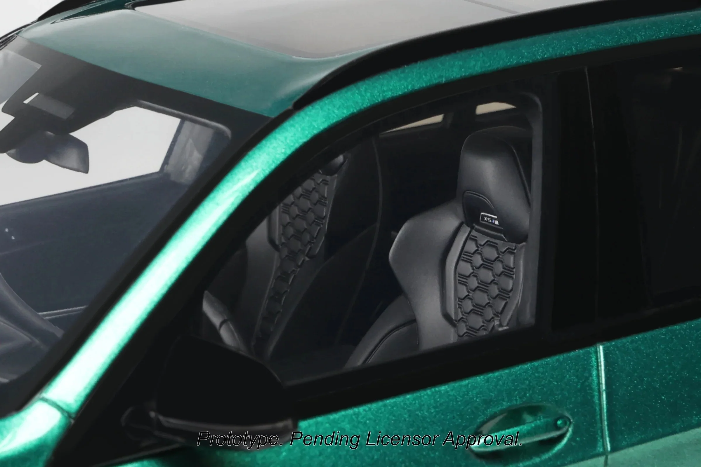 GT Spirit 2023 BMW X5M (G05) Isle of Man Green Metallic 1:18 - Image 14