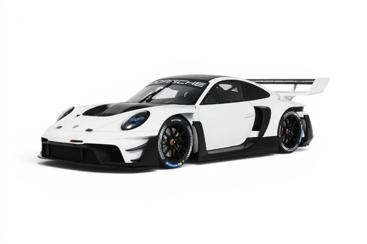 GT Spirit 2023 Porsche 911 992 GT3 R Rennsport White 1:18