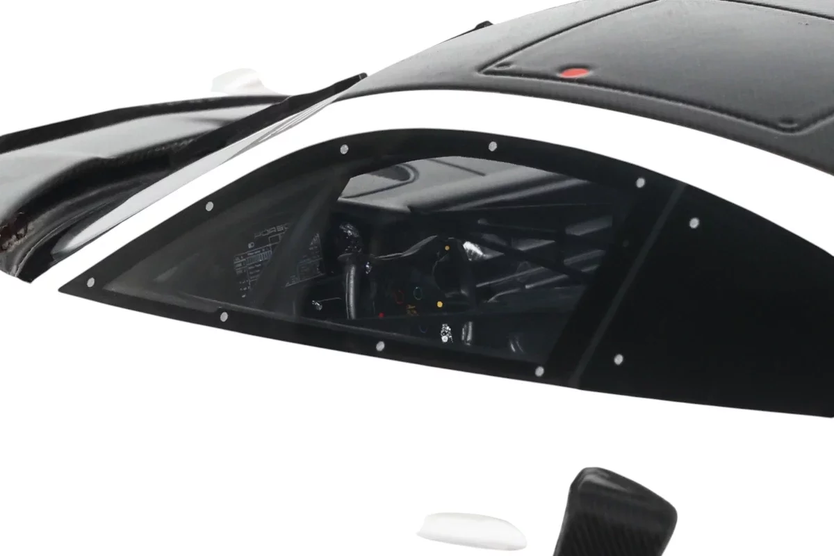 GT Spirit 2023 Porsche 911 992 GT3 R Rennsport White 1:18 - Image 10