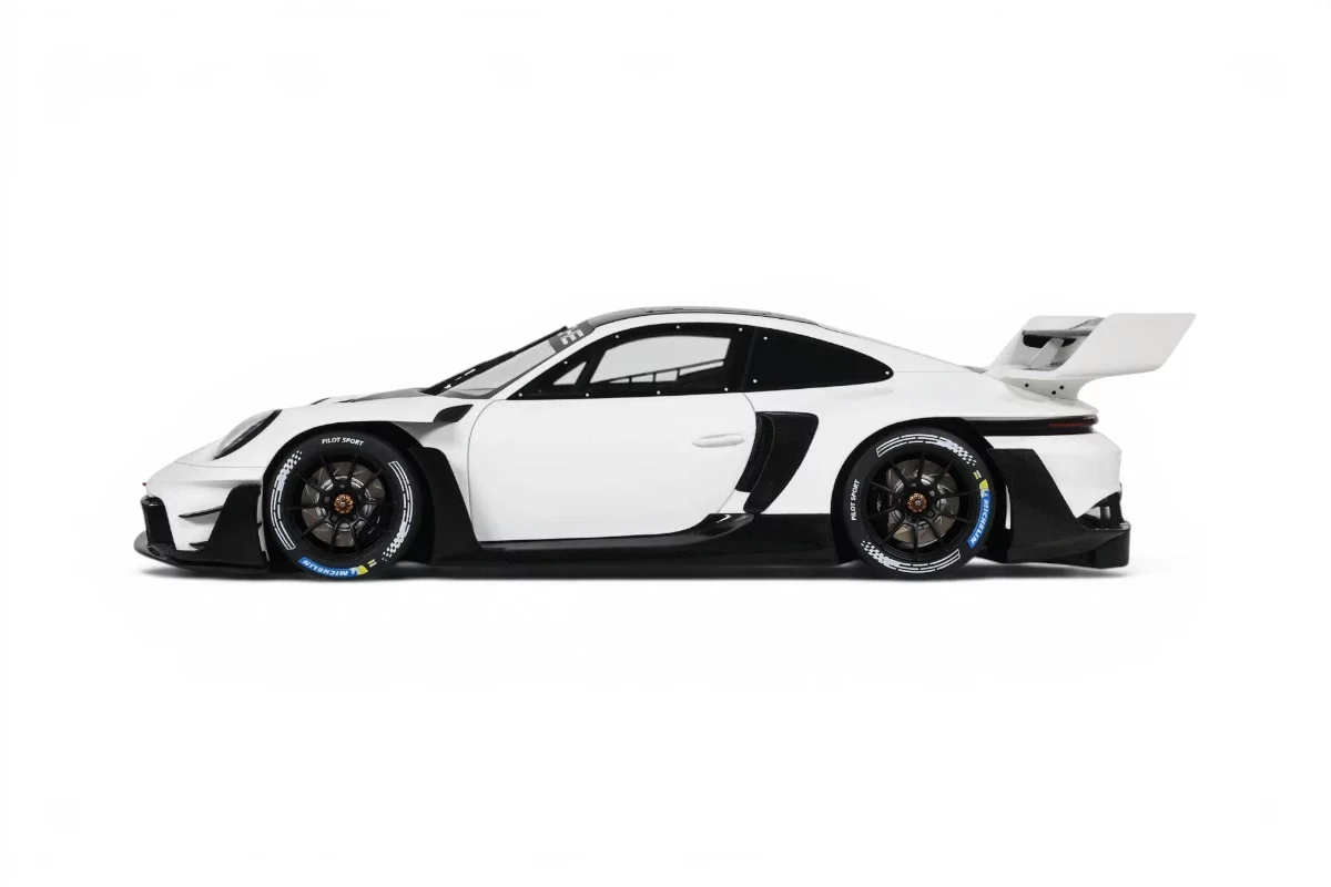 GT Spirit 2023 Porsche 911 992 GT3 R Rennsport White 1:18 - Image 3