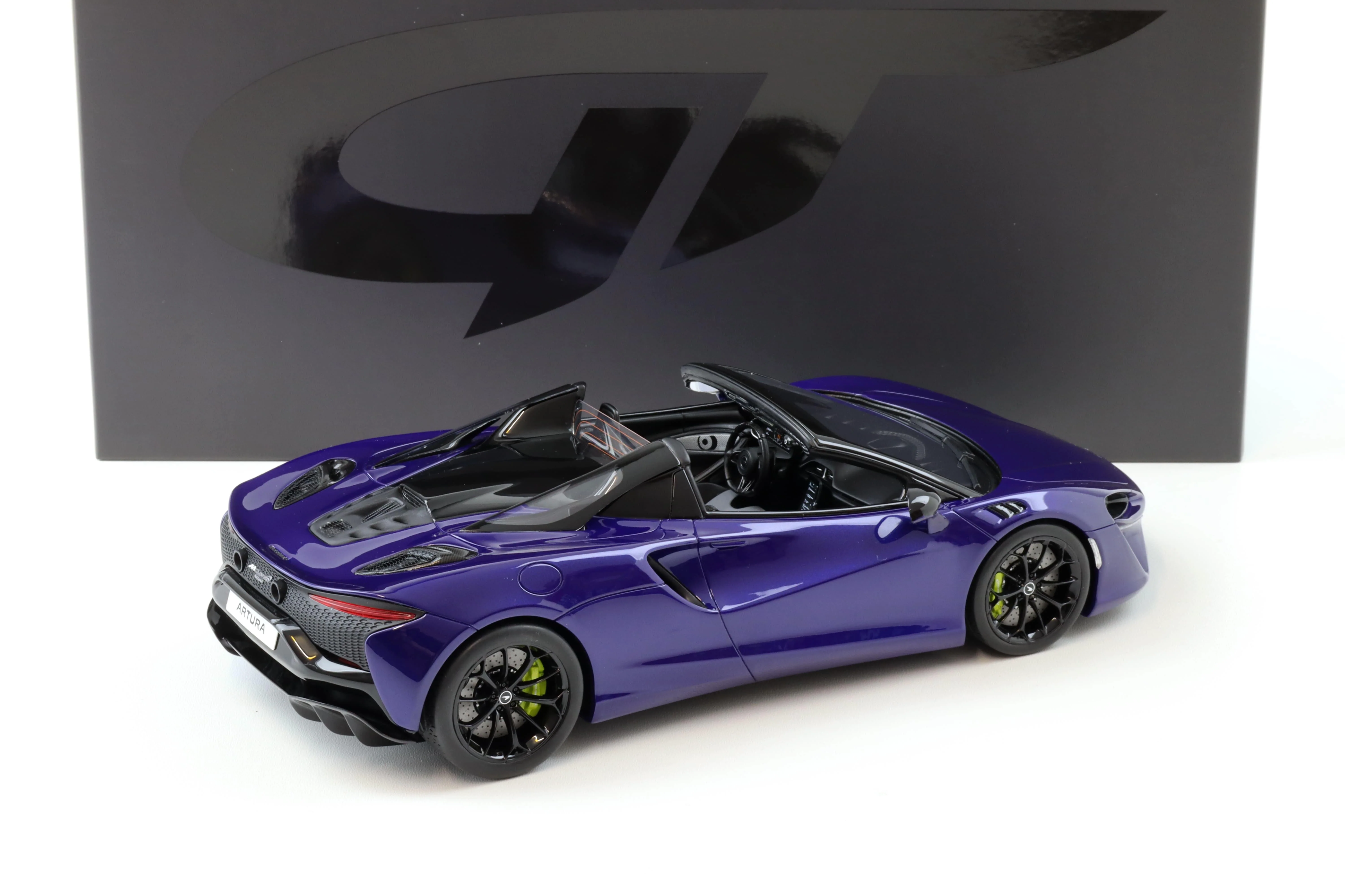 GT Spirit 2024 Mclaren Artura Spyder Lantana Purple 1:18 - Image 3