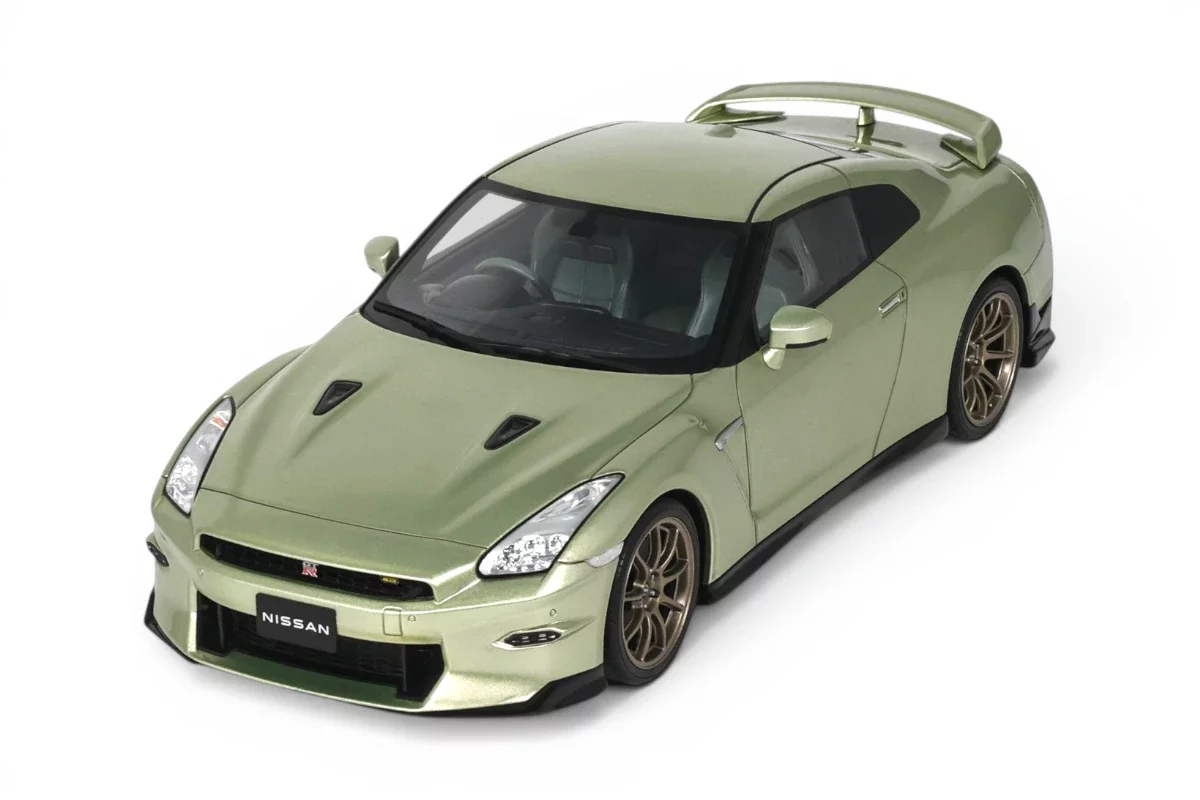 GT Spirit 2024 Nissan GT-R (R35) Skyline T-Spec Premium Edition Millenium Jade Green 1:18 - Image 6