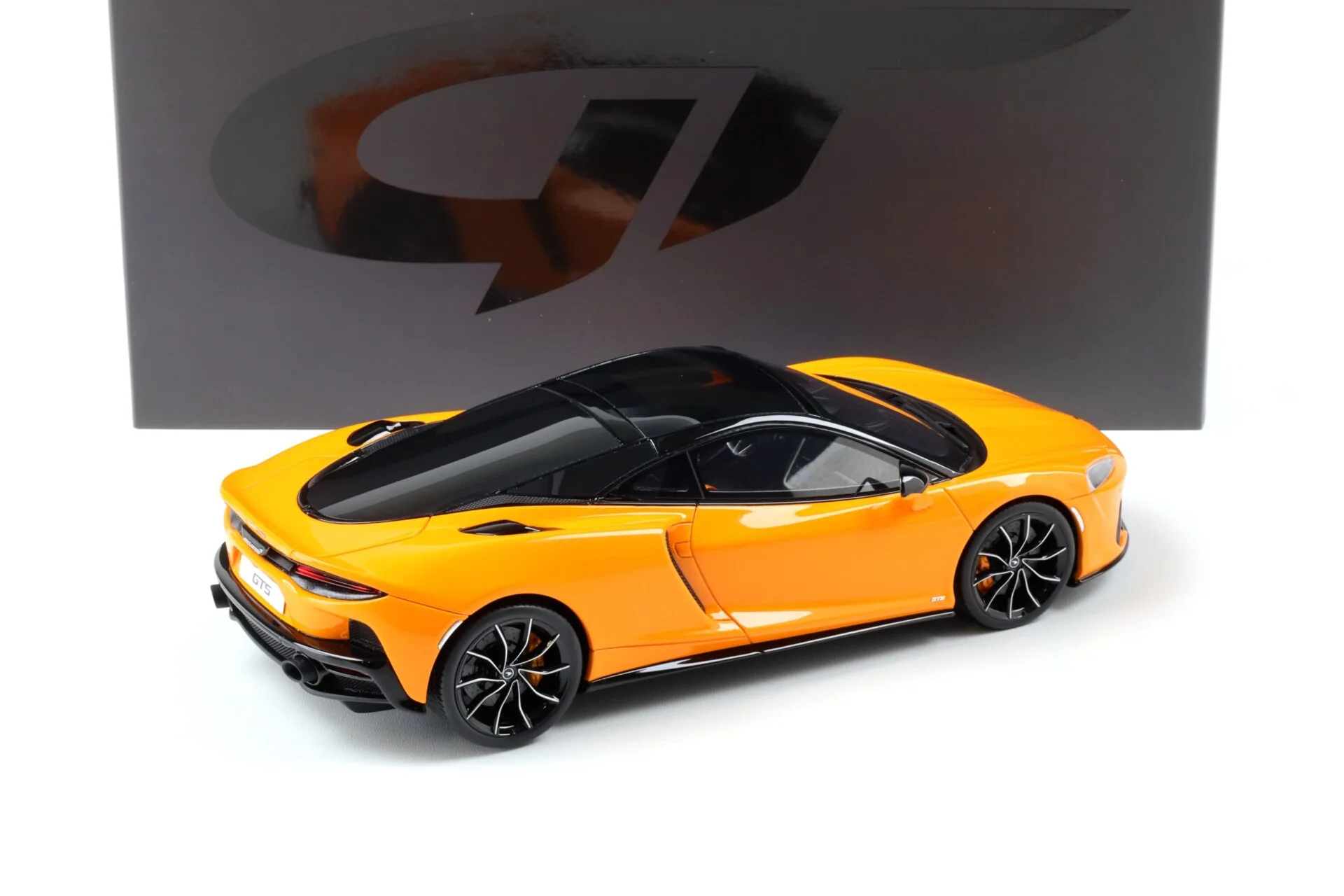 GT Spirit 2025 Mclaren GTS Mclaren Orange 1:18 - Image 3
