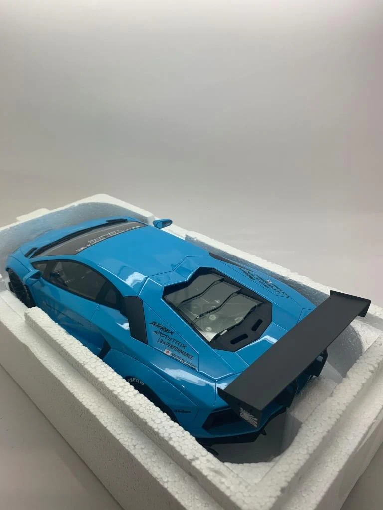 GT Spirit Lamborghini Aventador LP400 LB-Works Baby Blue 1:18 - Image 12