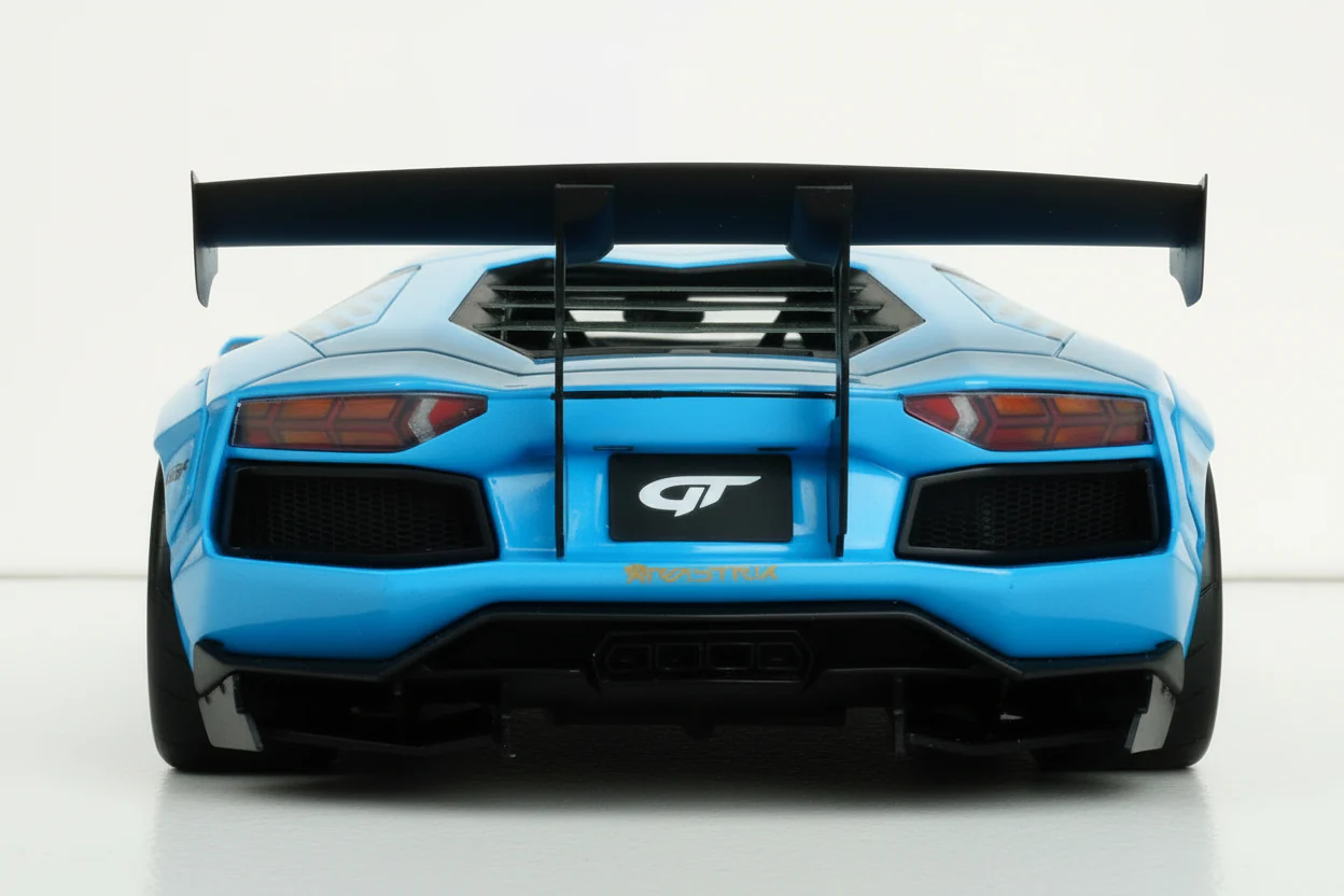 GT Spirit Lamborghini Aventador LP400 LB-Works Baby Blue 1:18 - Image 5