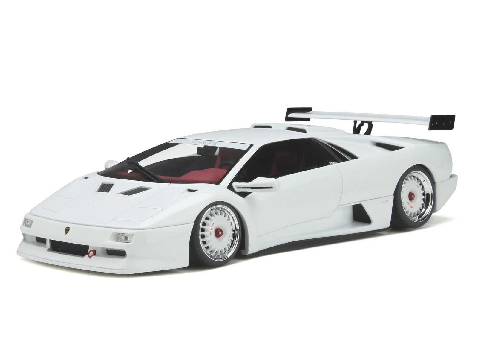 GT Spirit Lamborghini Diablo K.O. Kazuki Ohashi Madlane White 1:18