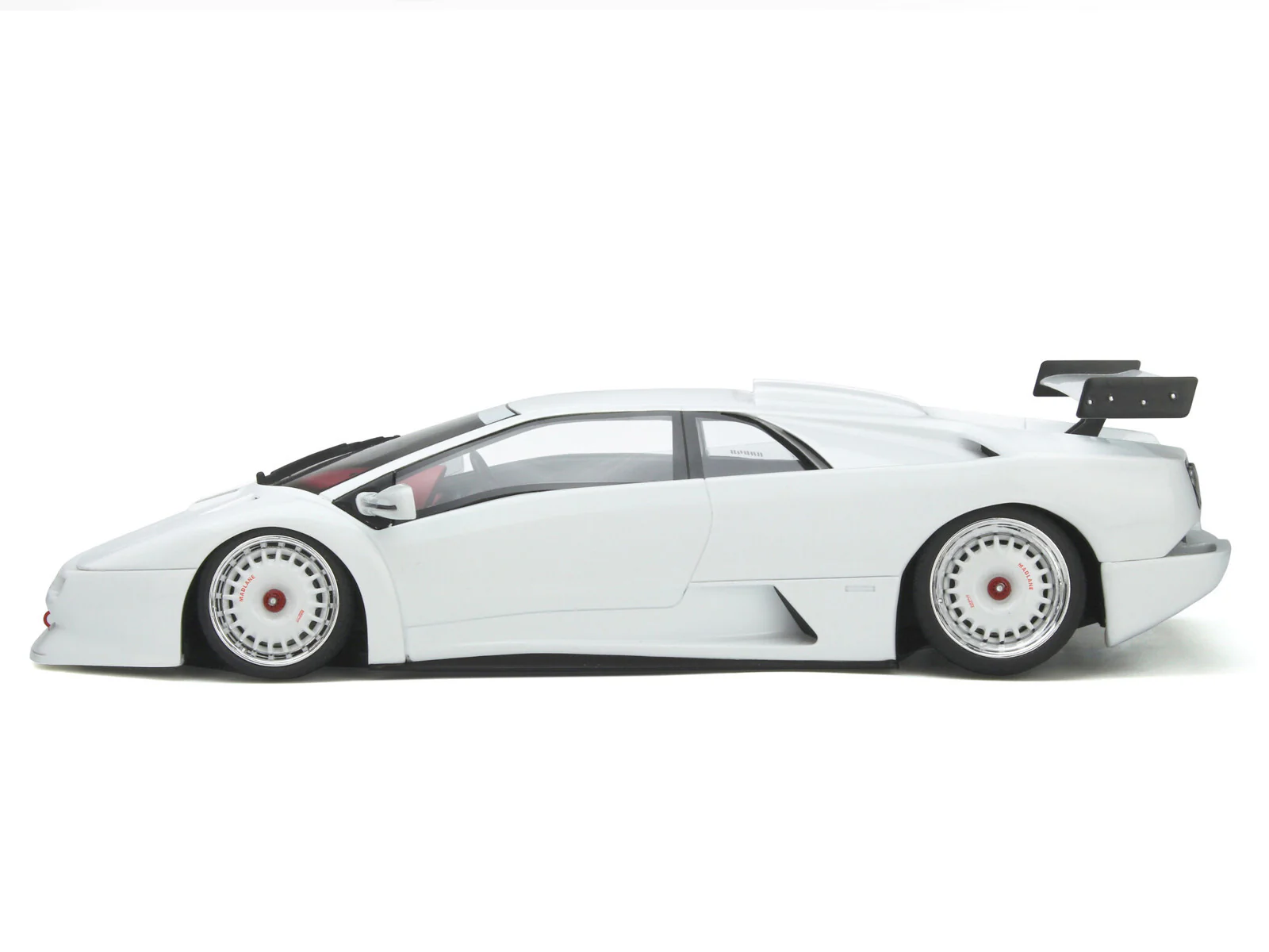 GT Spirit Lamborghini Diablo K.O. Kazuki Ohashi Madlane White 1:18 - Image 3