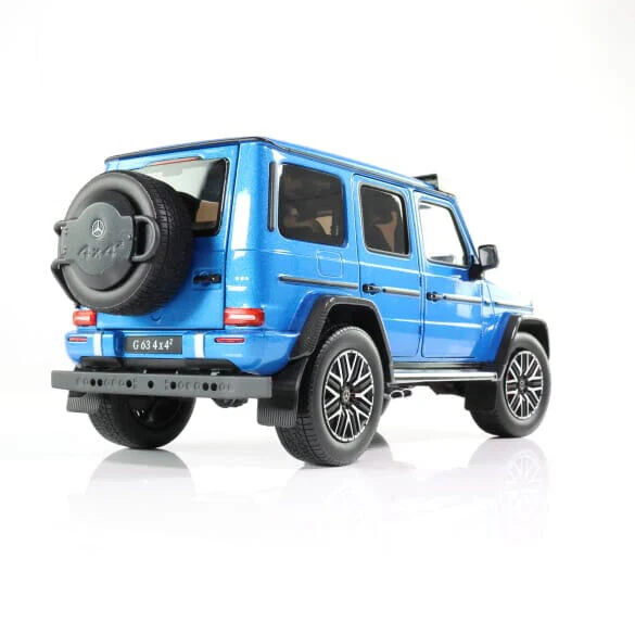 I-Scale 2020 Mercedes-Benz G63 4x4 G-Class (W463) 4.0 V8 Biturbo 585cv AMG South Sea Blue 1:18 - Image 4