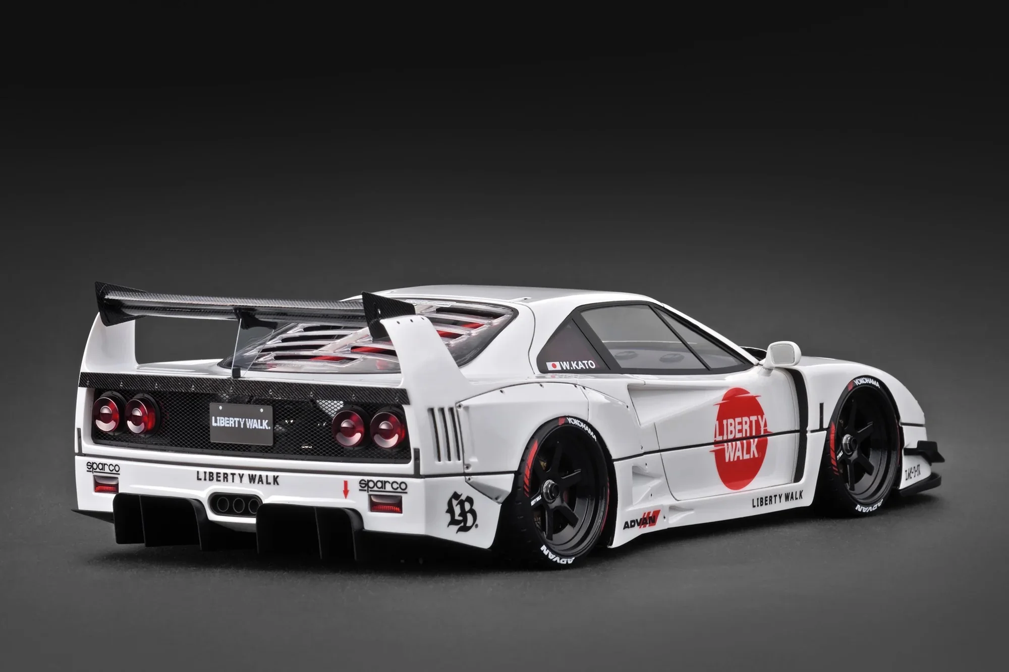 Ignition-Model 2023 Ferrari F40 LBWK LB-Works 40 Japan White 1:18 - Image 2