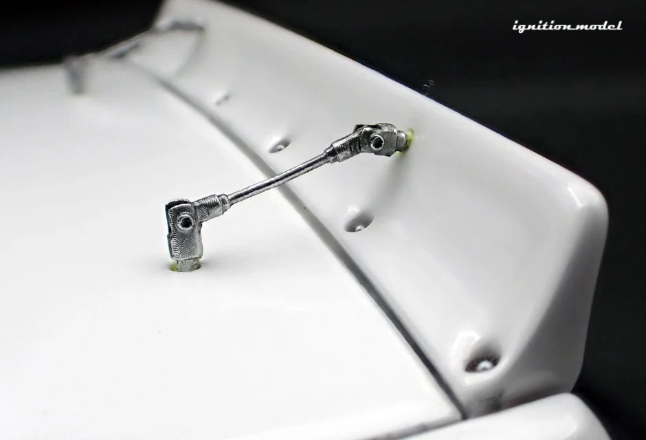 Ignition-Model BMW M3 Pandem 30 (E30) M-Design White 1:18 - Image 24