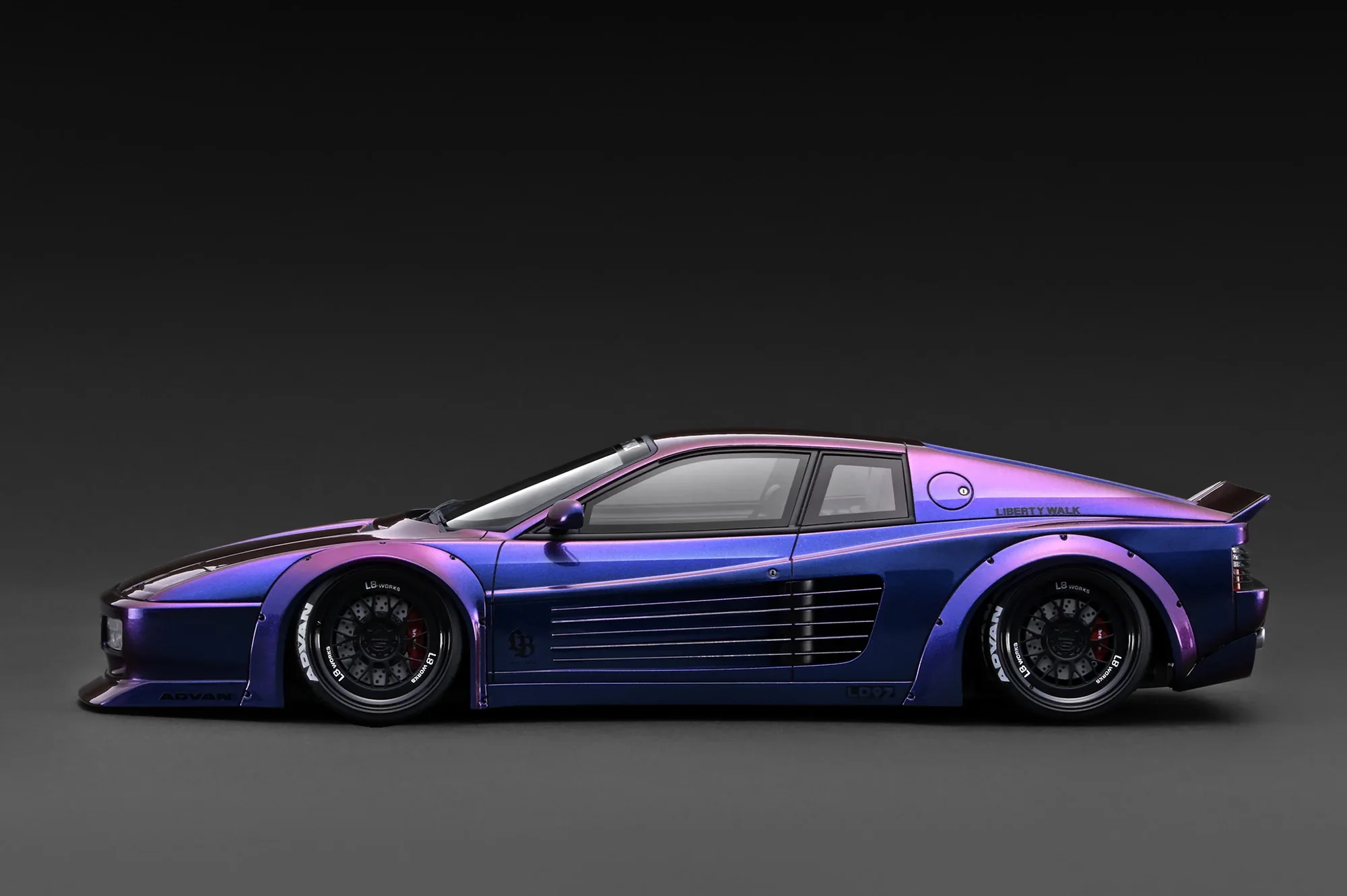 Ignition-Model Ferrari Testarossa 512 LBWK LB-Works Purple Metallic 1:18 - Image 3