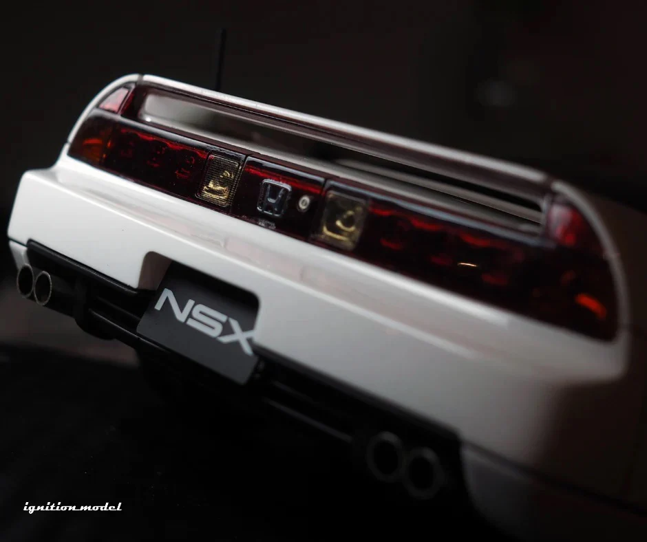 Ignition-Model Honda NSX (NA1) RHD White 1:18 - Image 8