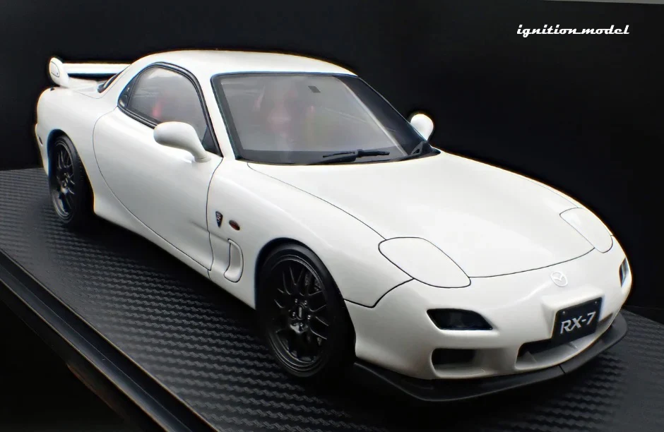 Ignition-Model Mazda RX-7 (FD3S) Spirit R Type A White 1:18 - Image 10