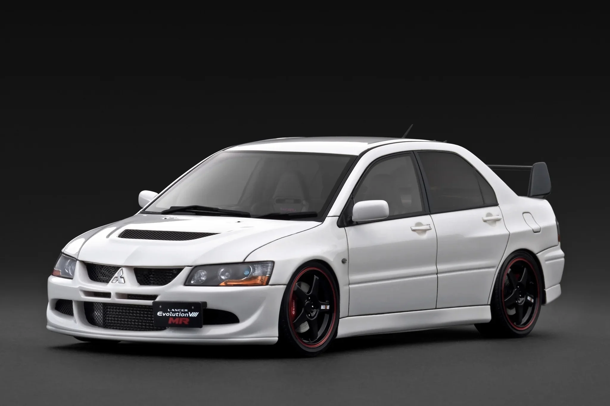Ignition-Model Mitsubishi Lancer Evolution VIII MR (CT9A) White 1:18