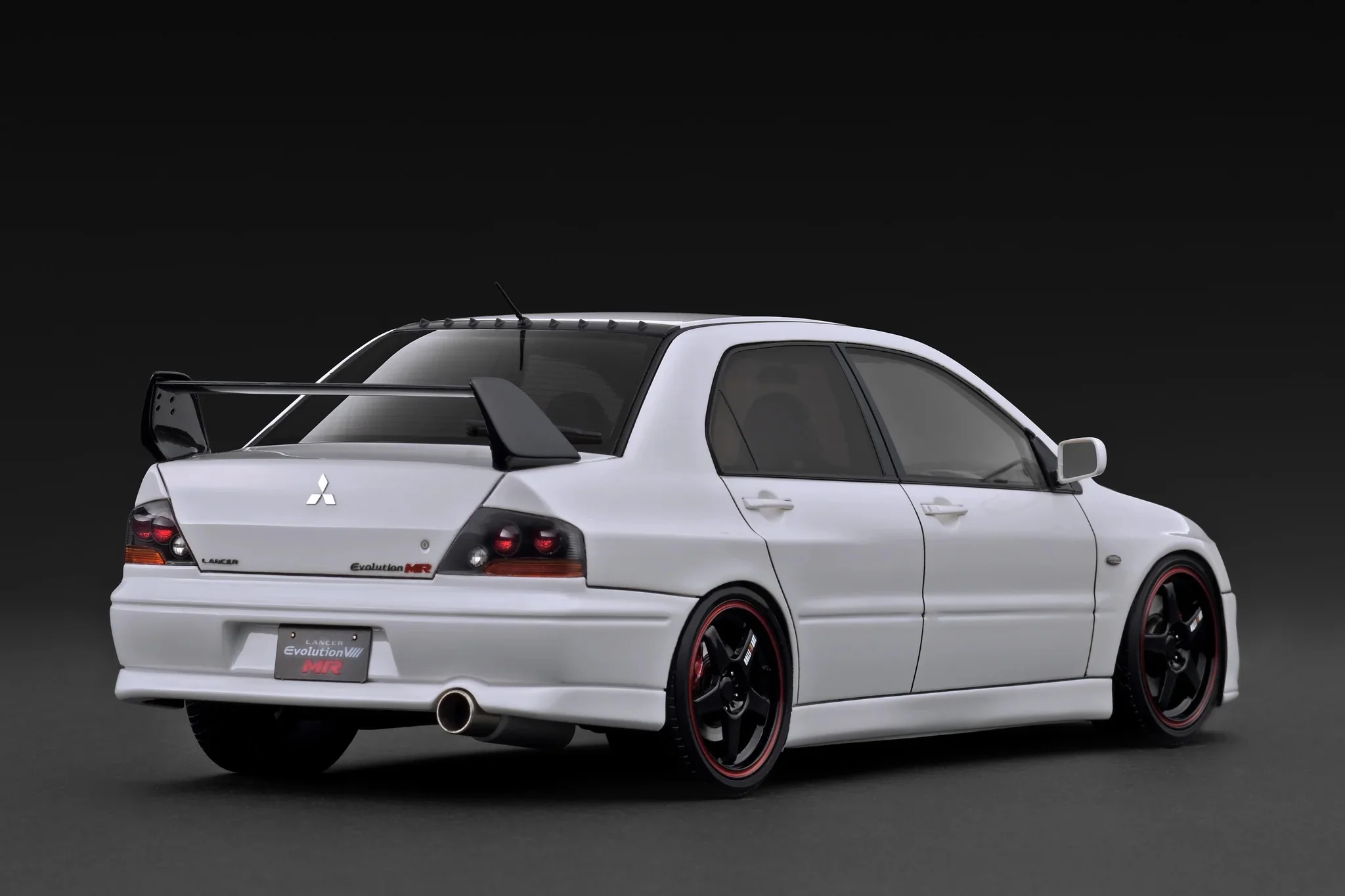 Ignition-Model Mitsubishi Lancer Evolution VIII MR (CT9A) White 1:18 - Image 2