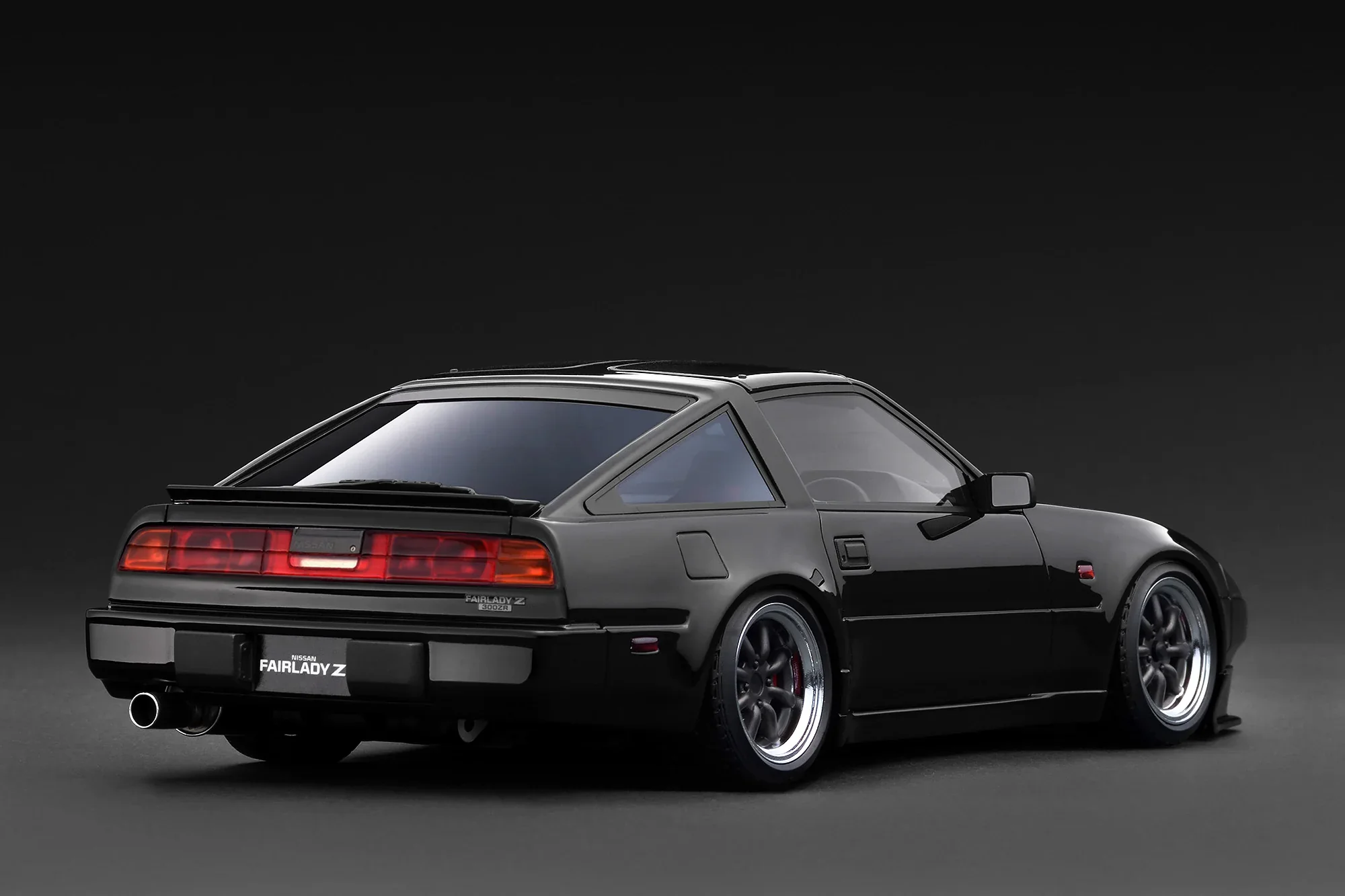 Ignition-Model Nissan Fairlady Z 300 ZR Z31 2-Seater RHD Black 1:18 - Image 2