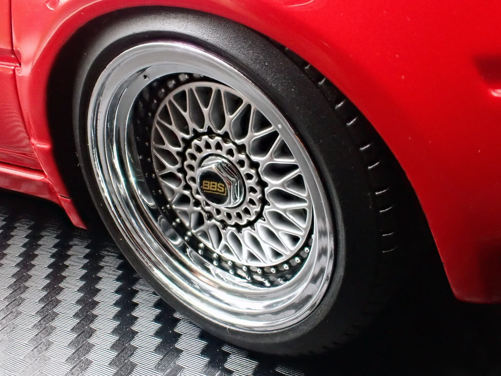 Ignition-Model Nissan Fairlady Z 300 ZR Z31 2-Seater RHD Red 1:18 - Image 10