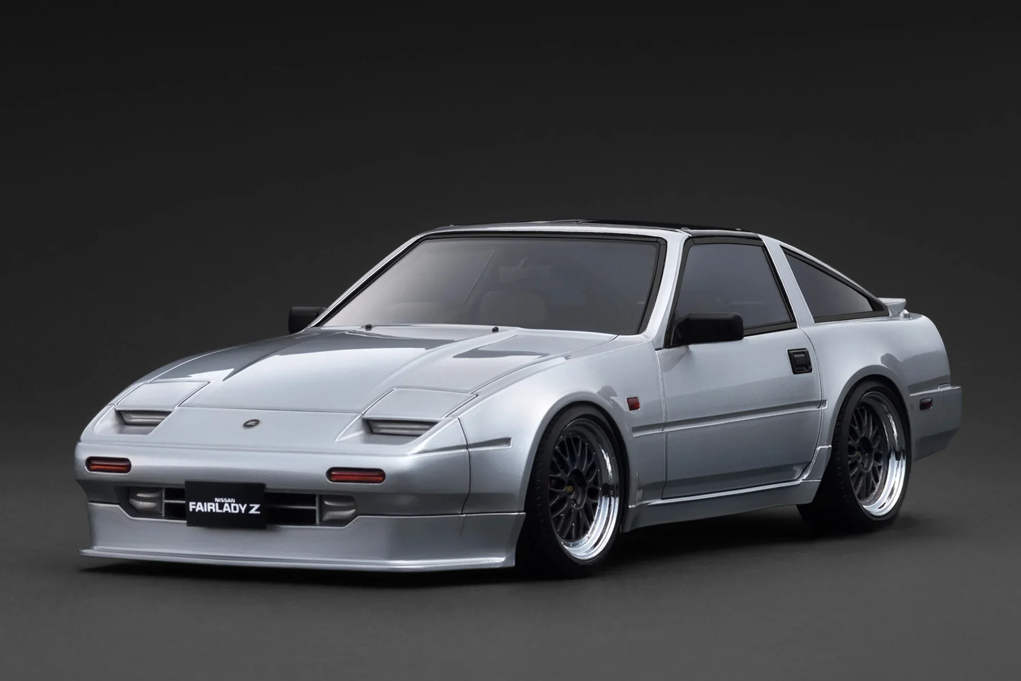 Ignition-Model Nissan Fairlady Z 300 ZR Z31 2-Seater RHD Silver 1:18