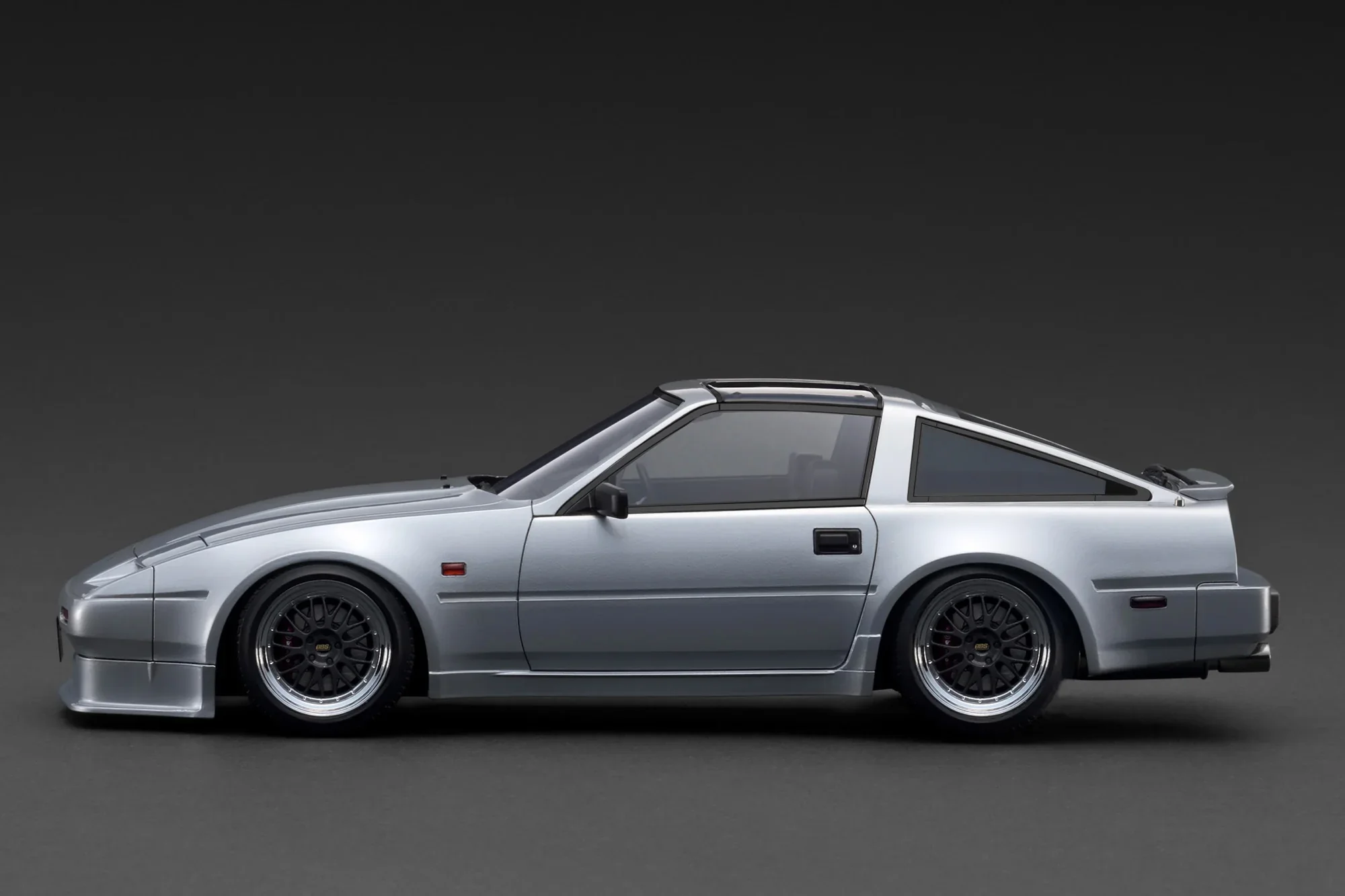 Ignition-Model Nissan Fairlady Z 300 ZR Z31 2-Seater RHD Silver 1:18 - Image 3
