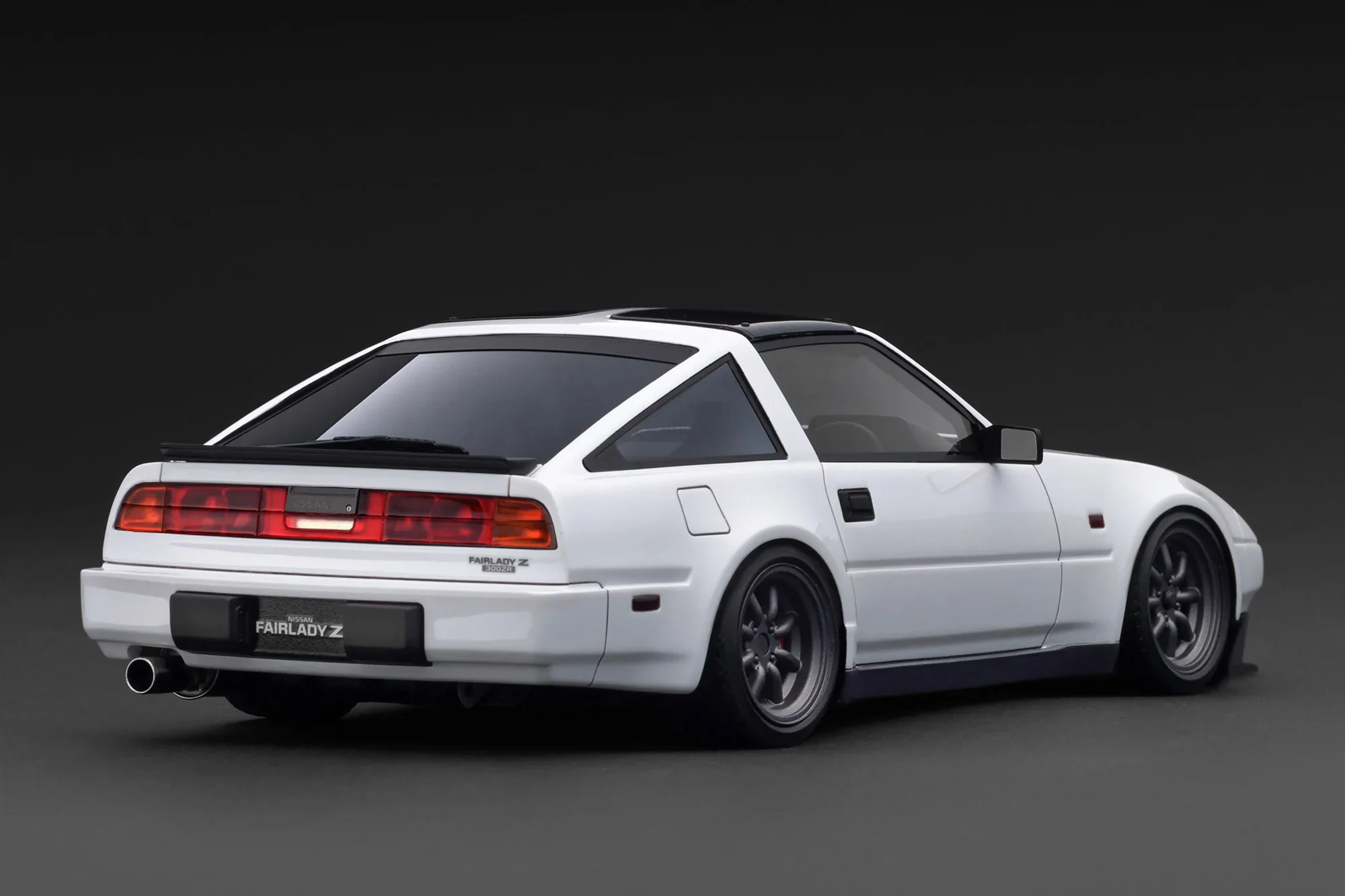 Ignition-Model Nissan Fairlady Z 300 ZR Z31 2-Seater RHD White 1:18 - Image 2