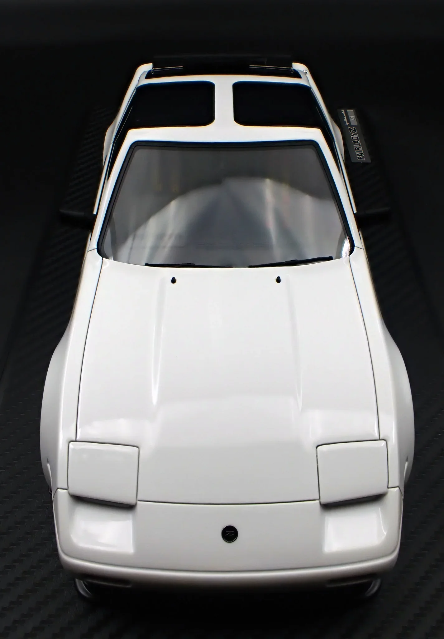 Ignition-Model Nissan Fairlady Z 300 ZR Z31 2-Seater RHD White 1:18 - Image 6