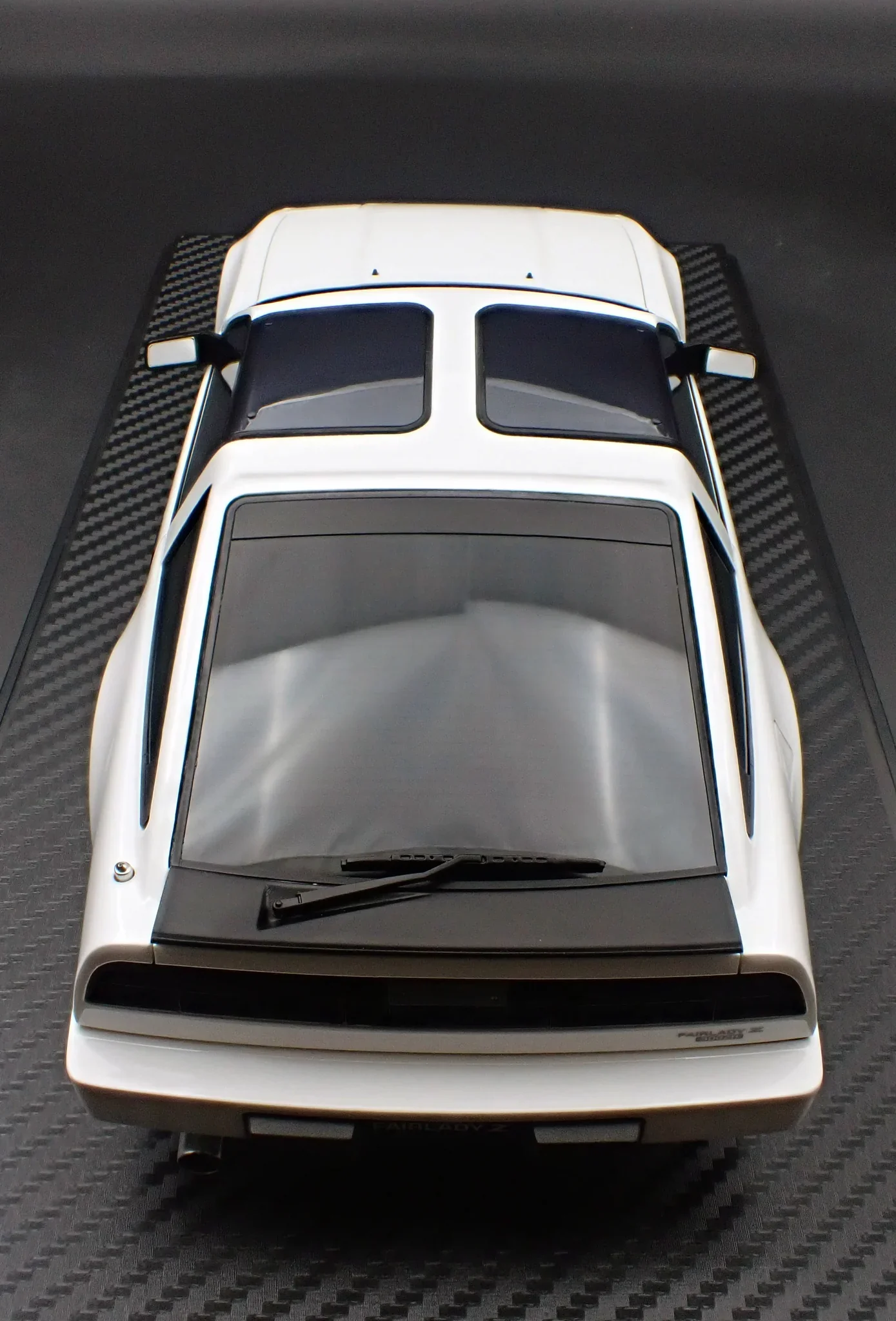 Ignition-Model Nissan Fairlady Z 300 ZR Z31 2-Seater RHD White 1:18 - Image 7