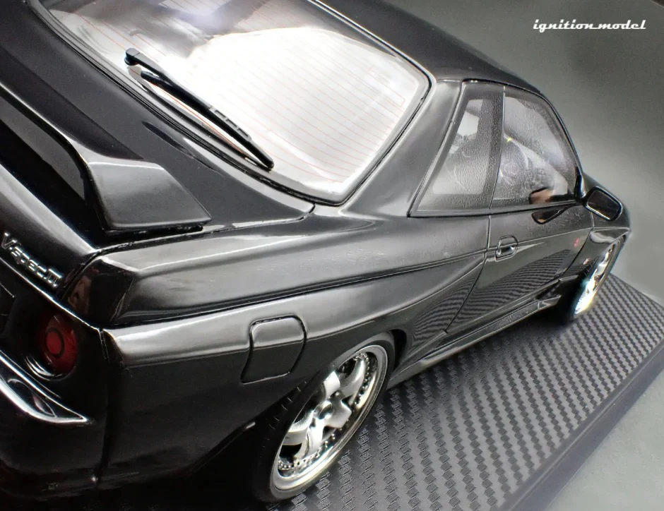 Ignition-Model Nissan Skyline GT-R R32 (BN32) V-Spec II Initial D Black 1:18 - Image 15
