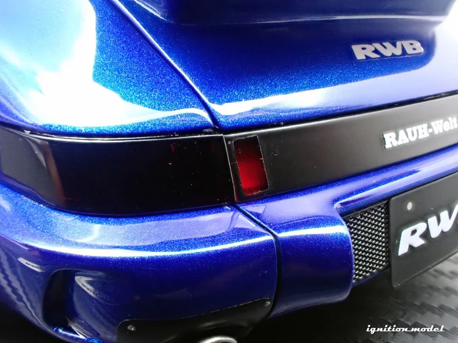 Ignition-Model Porsche 911 964 RWB w/ Whale Tail, Blue Metallic w/ Black Work Wheels 1:18 - Image 20