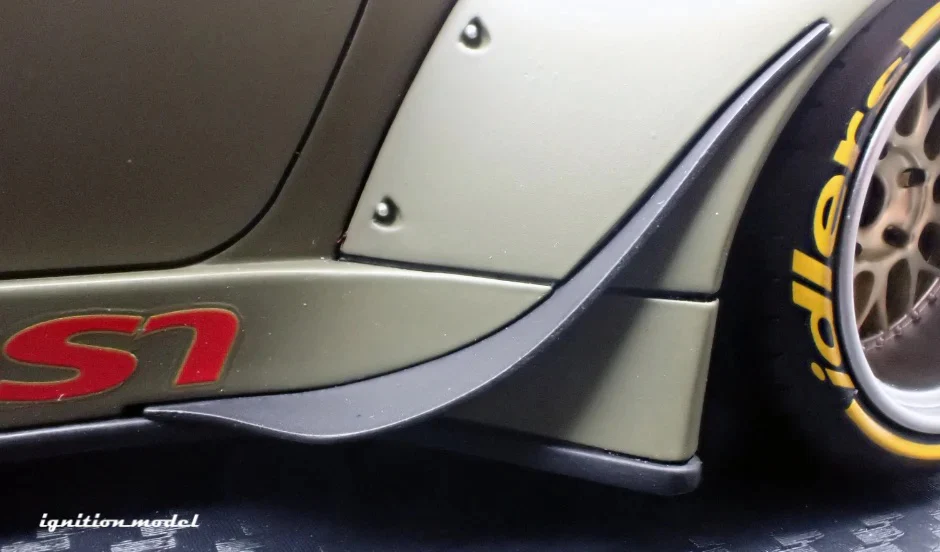 Ignition Model Porsche 993 RWB "Khaki" Matte Green 1:18 - Image 19