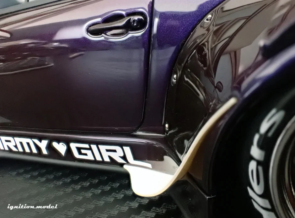 Ignition Model Porsche 993 RWB "Army Girl" Purple Metallic 1:18 - Image 28
