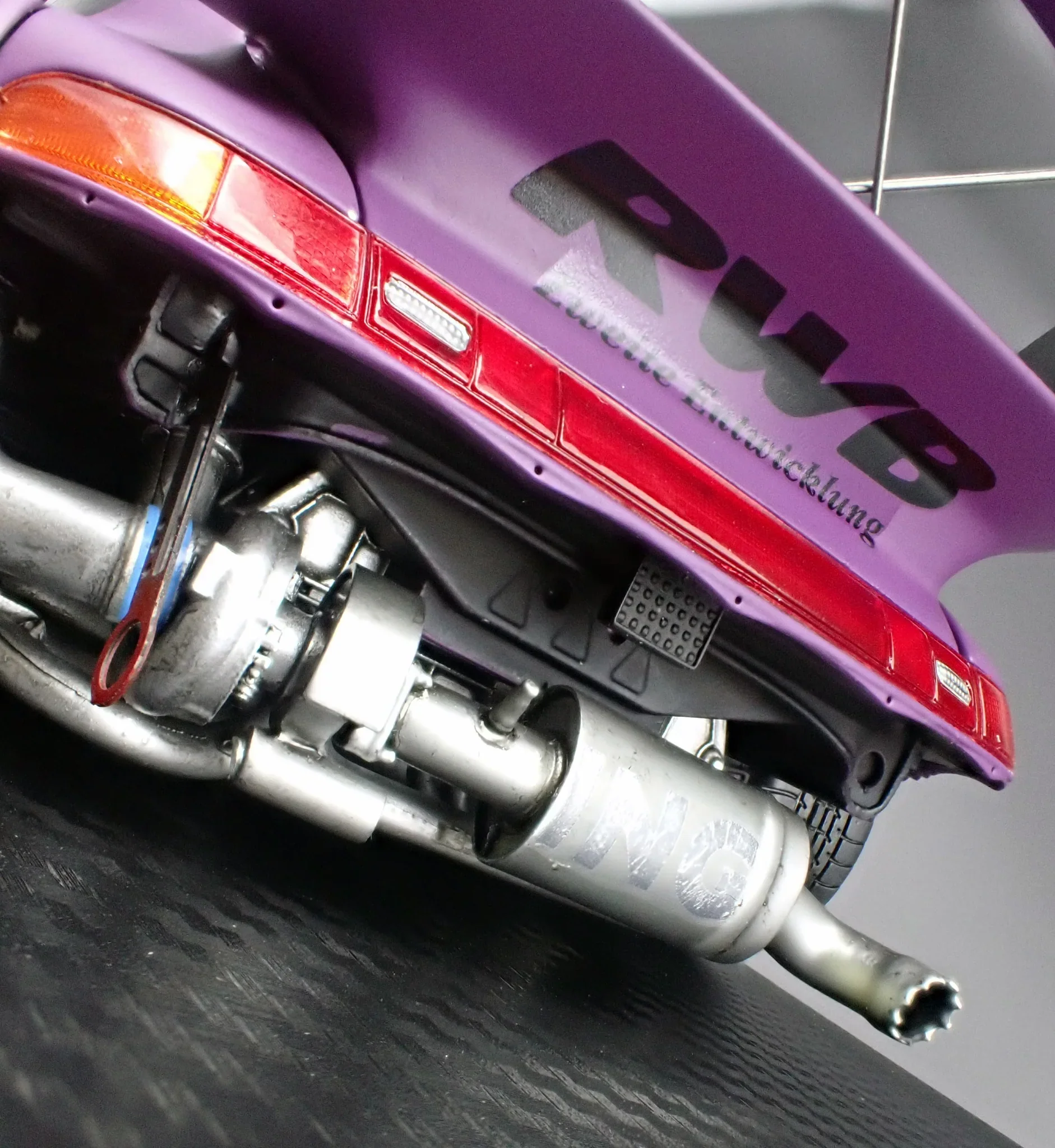 Ignition Model Porsche 993 RWB Widebody "Rotana" Matte Purple 1:18 - Image 22