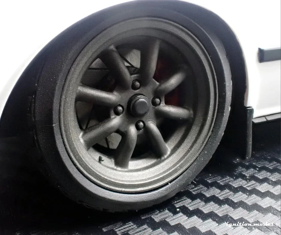 Ignition-Model Toyota Celica Supra Mk2 XX 2800 GT (A60) w/ Watanabe Wheels, White 1:18 - Image 13