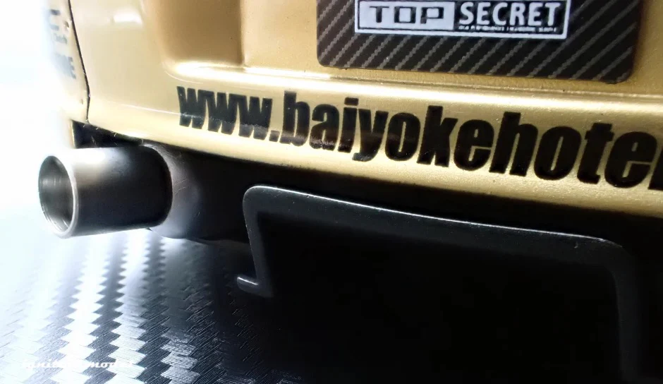Ignition-Model Toyota Supra Mk4 (A80) Top Secret GT300 Gold 1:18 - Image 18