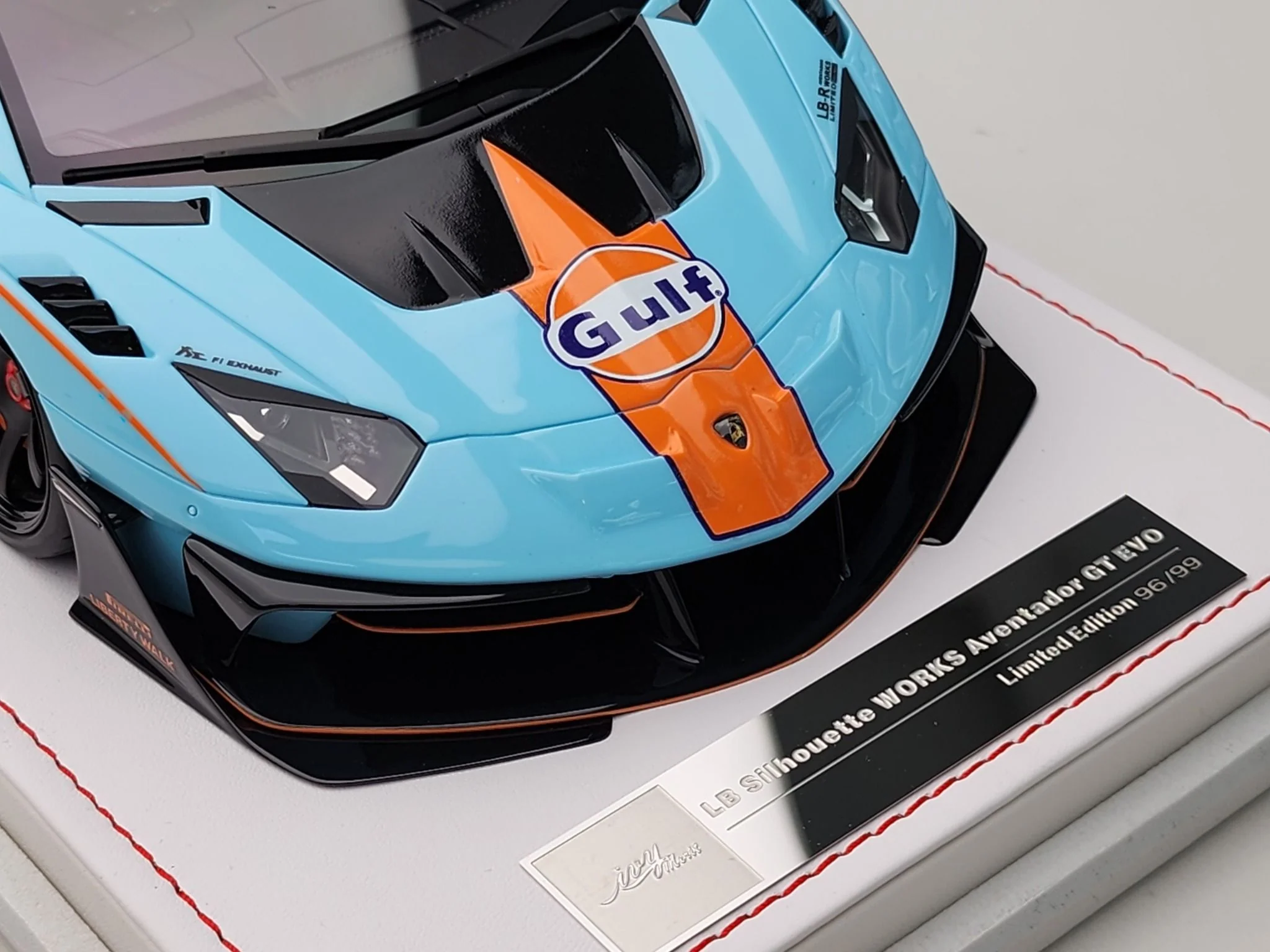 Ivy Merit Lamborghini Aventador GT Evo Gulf Blue 1:18 WITH DISPLAY - Image 10